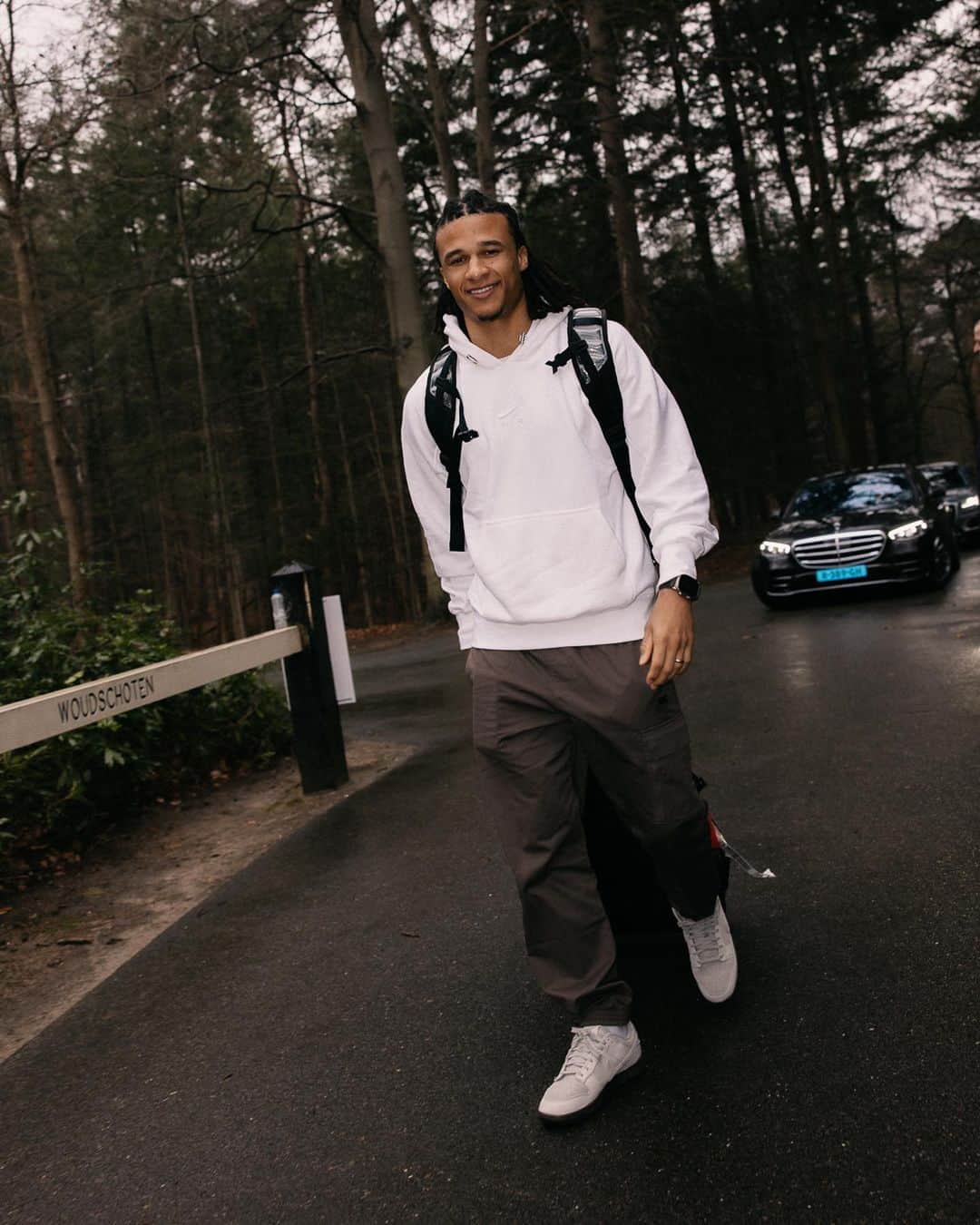 ナタン・アケのインスタグラム：「Always good to be back!🧡🦁」