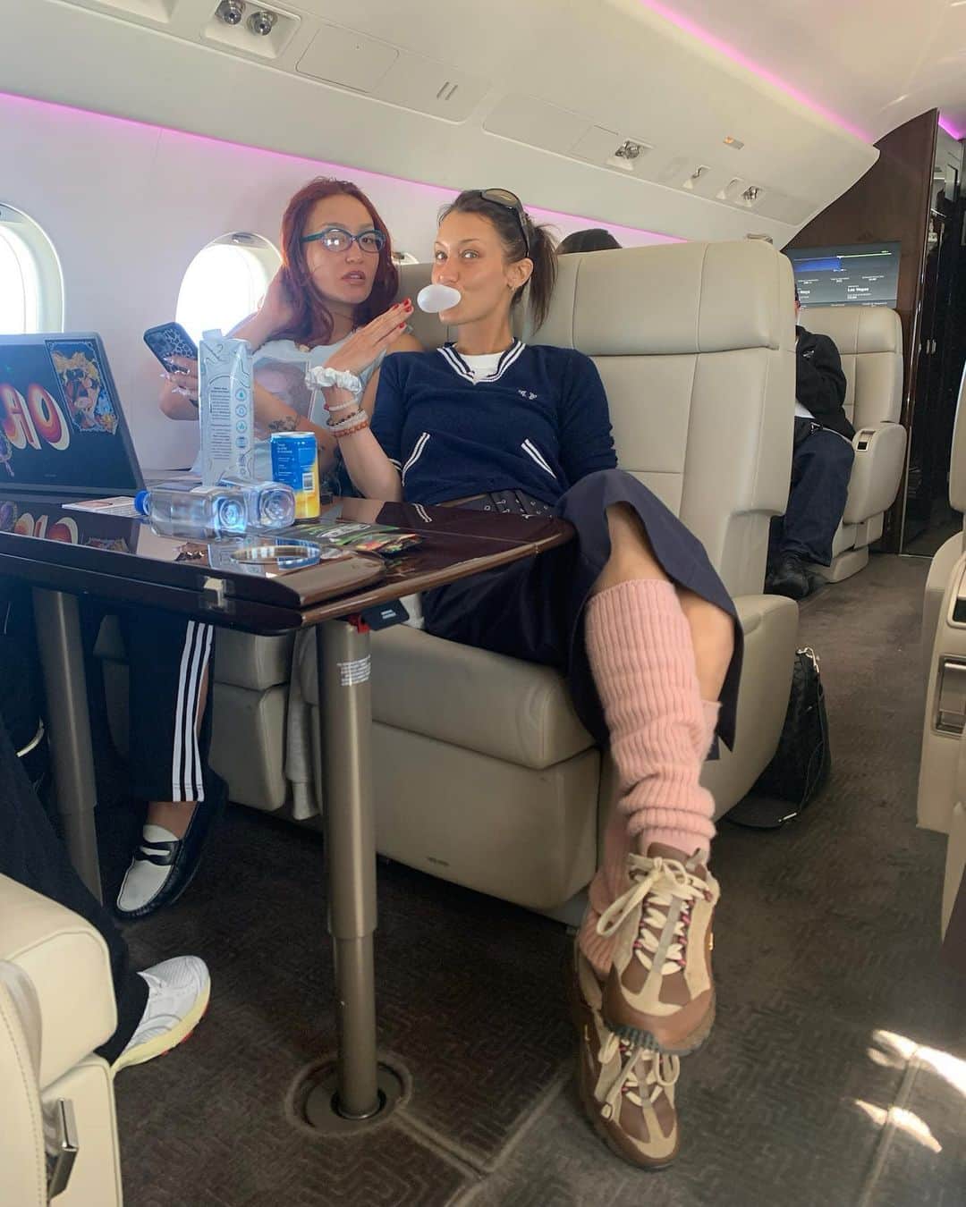 ベラ・ハディッドさんのインスタグラム写真 - (ベラ・ハディッドInstagram)「On the way to celebrate our new @kineuphorics partnership with Caesars Palace, introducing our functional beverages to this iconic Vegas hotel!  We are so excited to announce that Kin will be available and stocked throughout the minibars/in-rooms and across all 6 towers, pools, bars, restaurants, and lounges including the world-famous Omnia nightclub!!!! I am so excited!! Thank you @caesarspalace and @taogrouphospitality !  There was something, among many other things of course , that @jenofkin and I always agreed on. We never wanted to ostracize anyone from access to brain care and an opportunity to discover Wellness in a new way. We wanted to make sure that we were available to not only the health and wellness communities worldwide, but genuinely passionate about different communities ability to access & utilize the benefits of @kineuphorics in any field or place that they were in. We want music listeners, DJs, dancers, clubbers, ravers, musicians, eaters, drinkers, sober ragers to use kin as part of their lifestyle. Whether it’s to drink spritz to rage all night (with alcohol or not) actual sunshine for your hangover, light wave to come down, or Bloom for a little something extra 🌸 we have a drink for you….The same way we want the business, tech, entrepreneurs to try us. The same way we want health,wellness, artists, naturalists, athletes, mothers , fathers, students , teachers, doctors, to try us.. We really want the world of Vegas to try us and let us know how you feel! We want Kin to be used at all times of the day, with or without alcohol, whenever/whatever you need to stay healthy, uplifted, energetic and able to party on.   Vegas is the place we new we had to be. People that know how to have fun, that also deserve to feel good while doing it ! Thank you @caesarspalace & @taogrouphospitality for an amazing stay, great staff and great food!」3月21日 9時34分 - bellahadid
