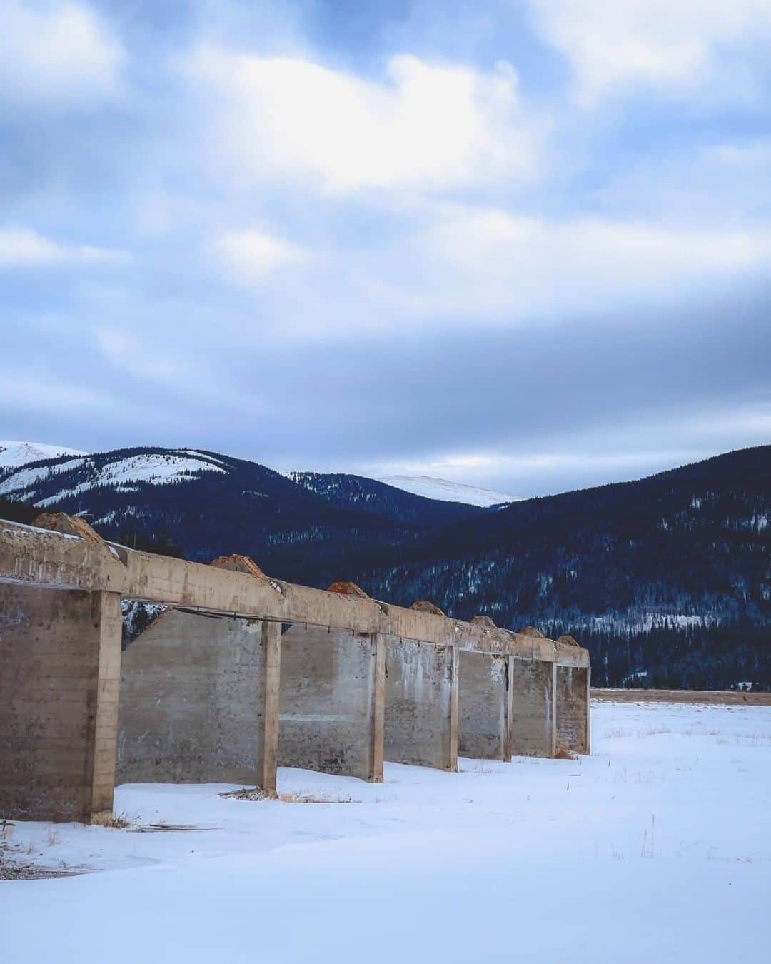 CIAさんのインスタグラム写真 - (CIAInstagram)「Tucked away in a high mountain valley in Colorado, between several popular ski resorts, is Camp Hale: the nation’s newest National Monument. Camp Hale was designated as a tribute to some very special #WWII heroes who helped create the very ski industry that thrives today throughout the Rocky Mountain region. It’s also home to one of America’s most chilly spy sites. During WWII, #10thmountaindivision soldiers and #OSS spies learned to fight on skis at Camp Hale, and later #CIA secretly trained Tibetan Freedom Fighters there. Now, as part of the @u.s.forestservice, you can visit Camp Hale yourself and walk the same terrain once traversed by soldiers and spies.  #americathebeautiful #spysites #camphale #nationalmonument #wintervacation #firstdayofspring #skiing #coloradogram #themountainsarecalling」3月21日 4時42分 - cia