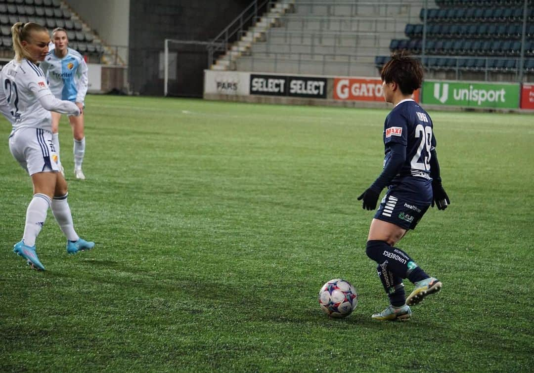 籾木結花さんのインスタグラム写真 - (籾木結花Instagram)「IT IS TIME.  Nu kör vi, tjejer 🦁❤️💙  #linköpingfc #damallsvenskan」3月25日 19時50分 - nicole10_official