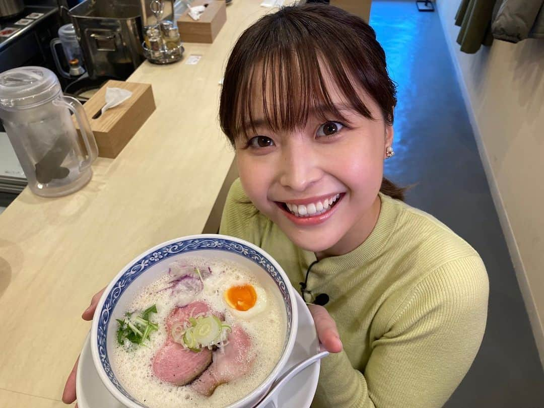 渡邊渚さんのインスタグラム写真 - (渡邊渚Instagram)「昨日のめざましテレビ・うま撮は白いラーメンでした！ 鶏白湯やトリュフオイルのかかったもの、サーモン、チーズなど、いろんな形の白いラーメンが🍜 1日にラーメン4杯！笑 最高です😊  #めざましテレビ#うま撮#ラーメン#🍜」3月21日 18時08分 - watanabenagisa_