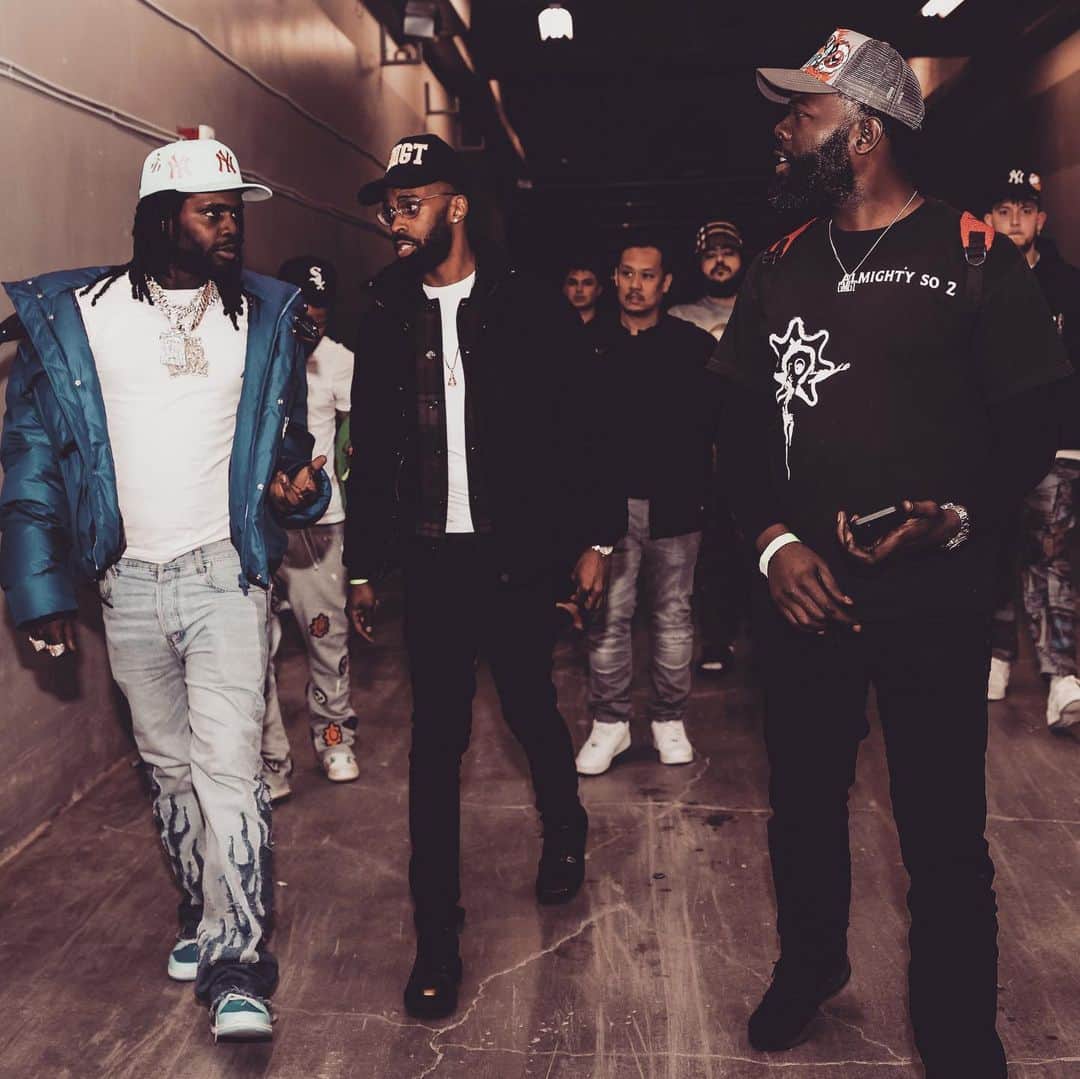 チーフ・キーフのインスタグラム：「I ain’t Cameron Giles but a nigga be flea don’t brush into the gang nigga brush ya teeth」