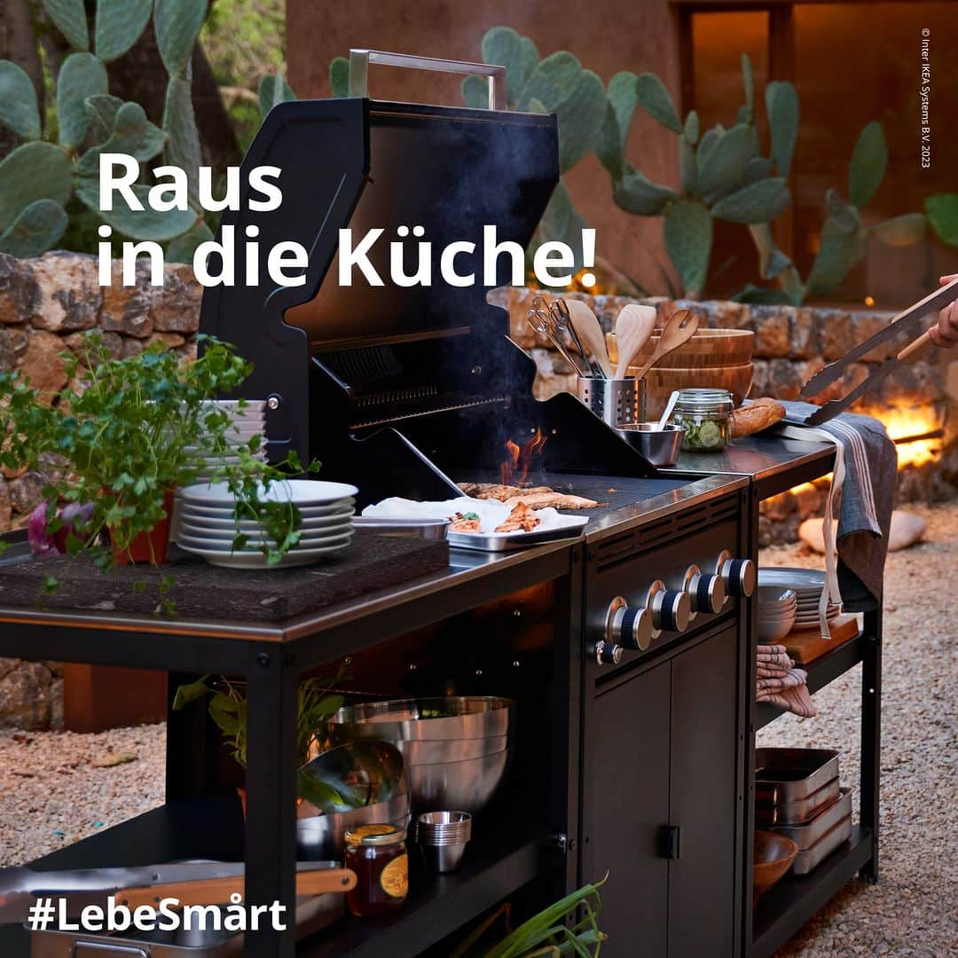 IKEA Austriaさんのインスタグラム写真 - (IKEA AustriaInstagram)「Heiz den Grill an 🔥! Und hol dir jetzt bei IKEA alles, was du für deine Outdoor-Küche brauchst. #IKEAat  #IKEA #outdoor #outdoorküche #garten #terrasse #gartenmöbel #balkonmöbel #outdoormöbel」3月21日 18時37分 - ikeaaustria