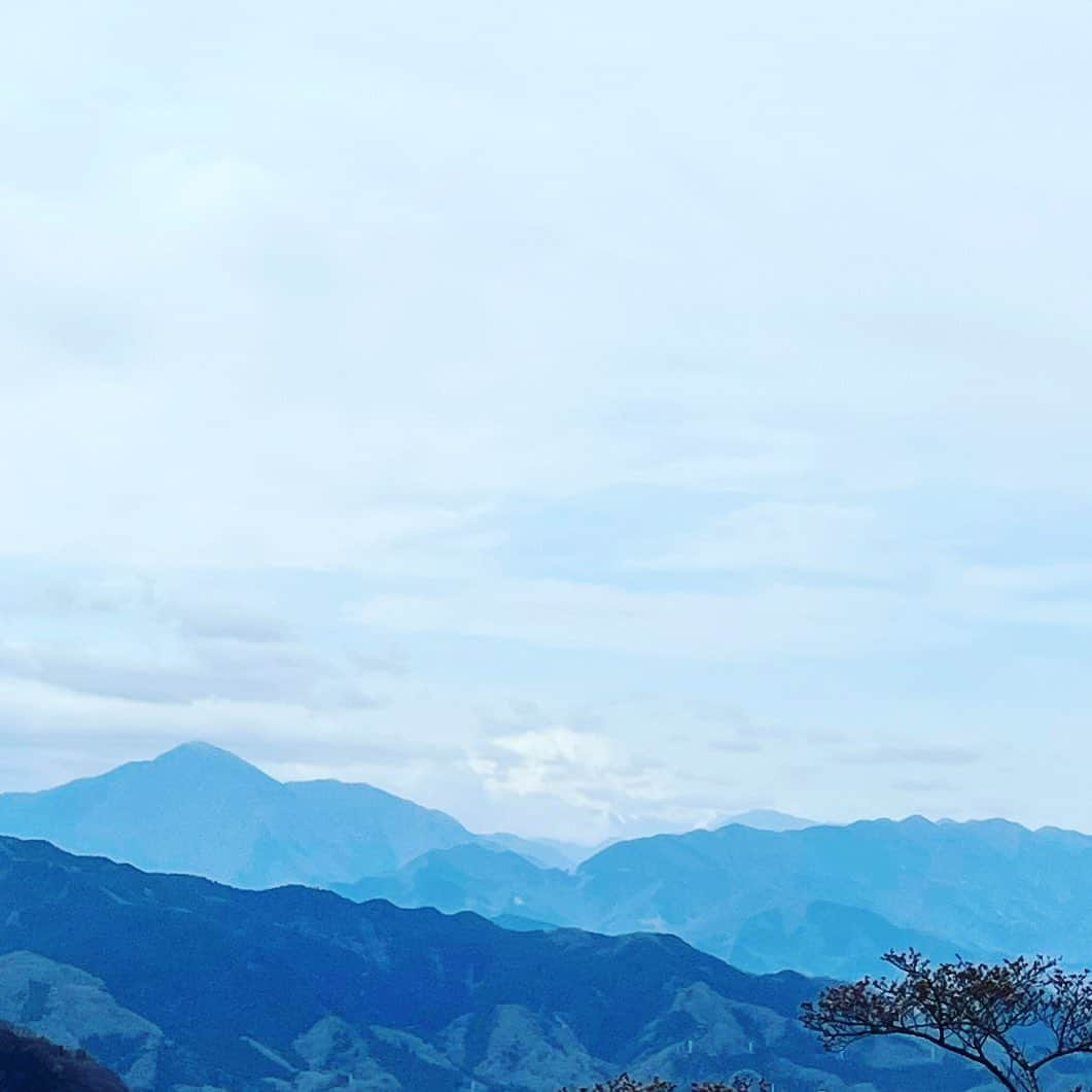 喜安浩平のインスタグラム：「今日の頂上 #高尾山」