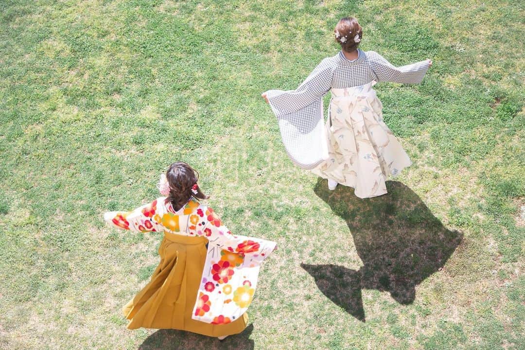 大黒由貴のインスタグラム：「#卒業式　 撮らせていただきました📷  卒業おめでとう㊗️✨  #カメラ女子#袴#卒業」