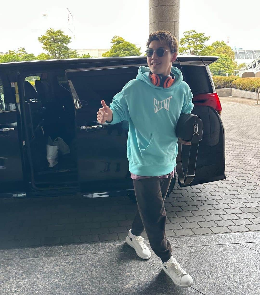 堂安律のインスタグラム：「Back to Japan 🇯🇵 @japanfootballassociation ただいま日本！！」