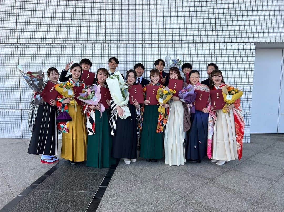 喜田純鈴さんのインスタグラム写真 - (喜田純鈴Instagram)「私の学生生活を支えてくれた全ての方に感謝です🌻 これから社会人として新体操界に貢献できるように頑張り続けます。  #国士舘大学 #卒業」3月21日 11時03分 - smr0111
