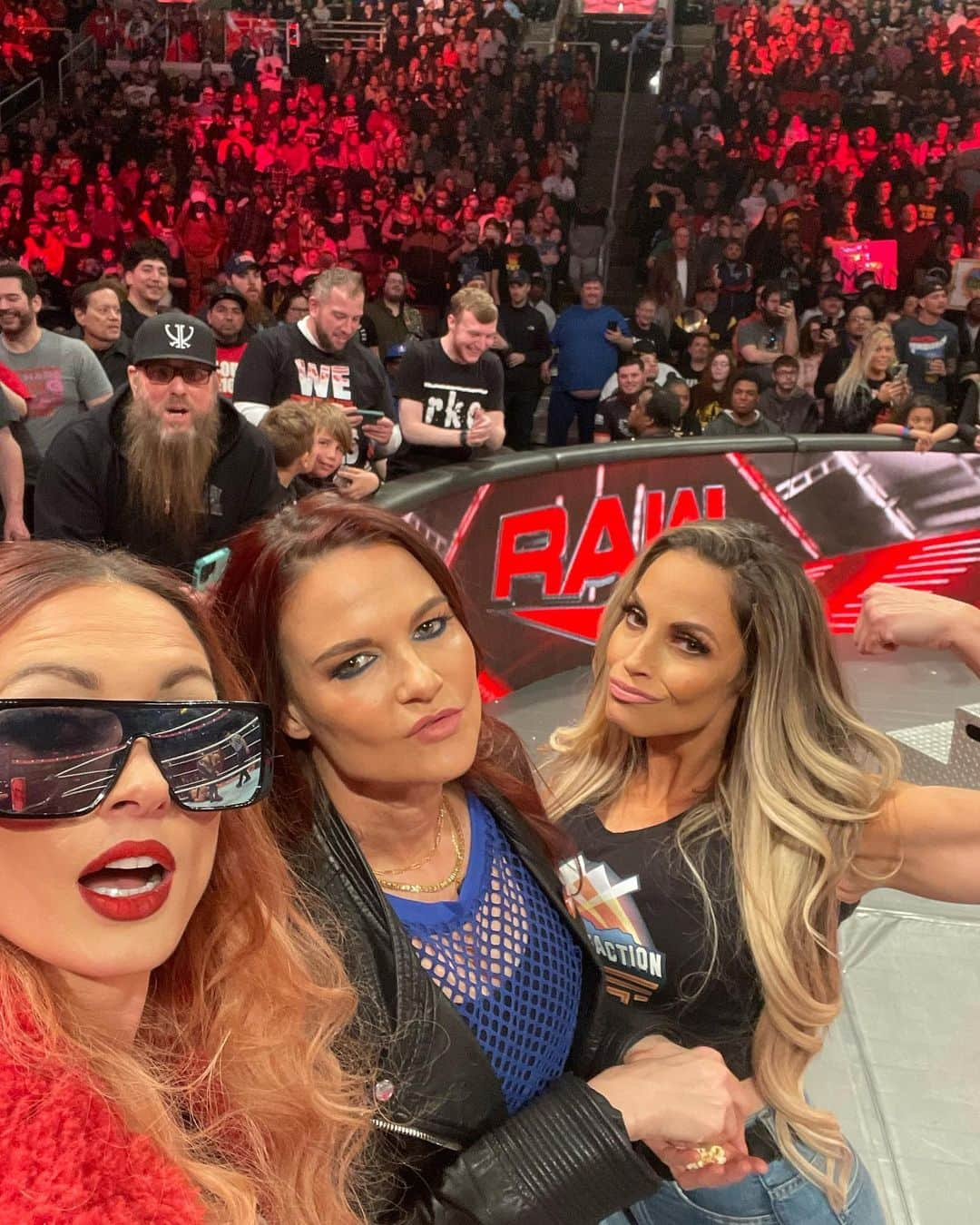 レベッカ・ノックスさんのインスタグラム写真 - (レベッカ・ノックスInstagram)「That was a fun spot of wrestling. Solid effort Pamela. #raw」3月21日 11時22分 - beckylynchwwe