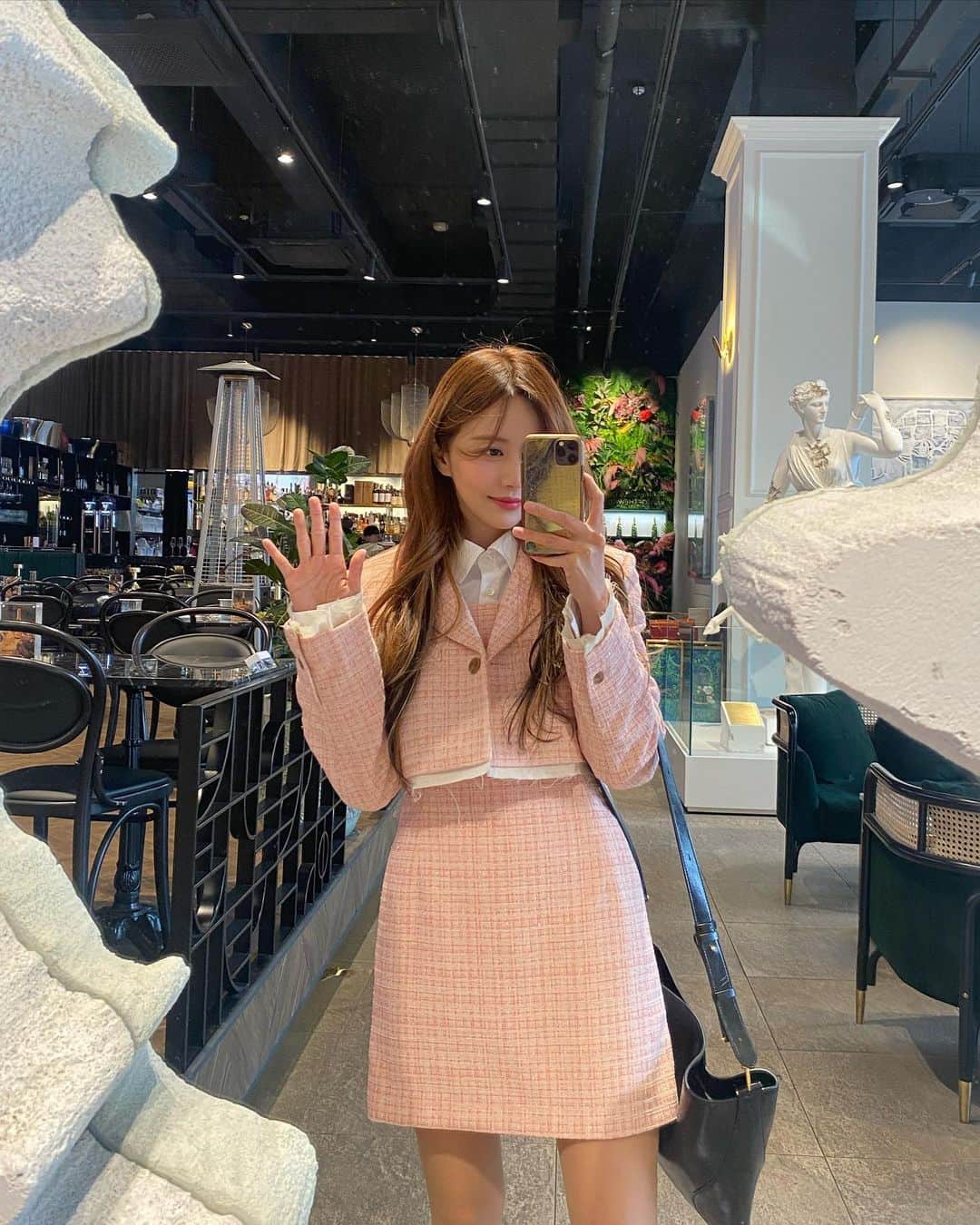ハン・ボルムのインスタグラム：「봄🌸」