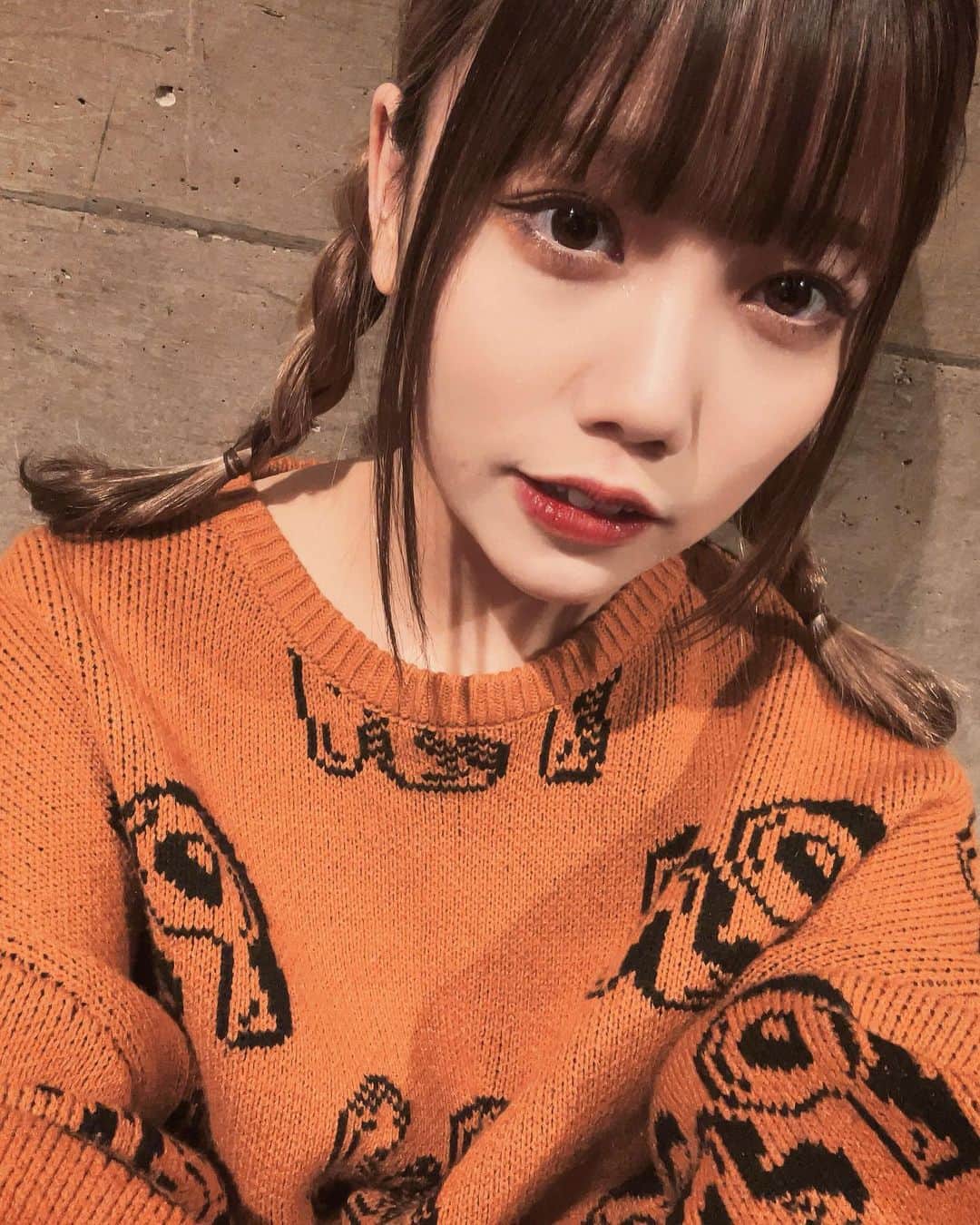 長久玲奈のインスタグラム：「三つ編み✊  #三つ編み  #女  #髪伸びた  #うぇい  #対バン  #live  #だったよ  #長久玲奈」