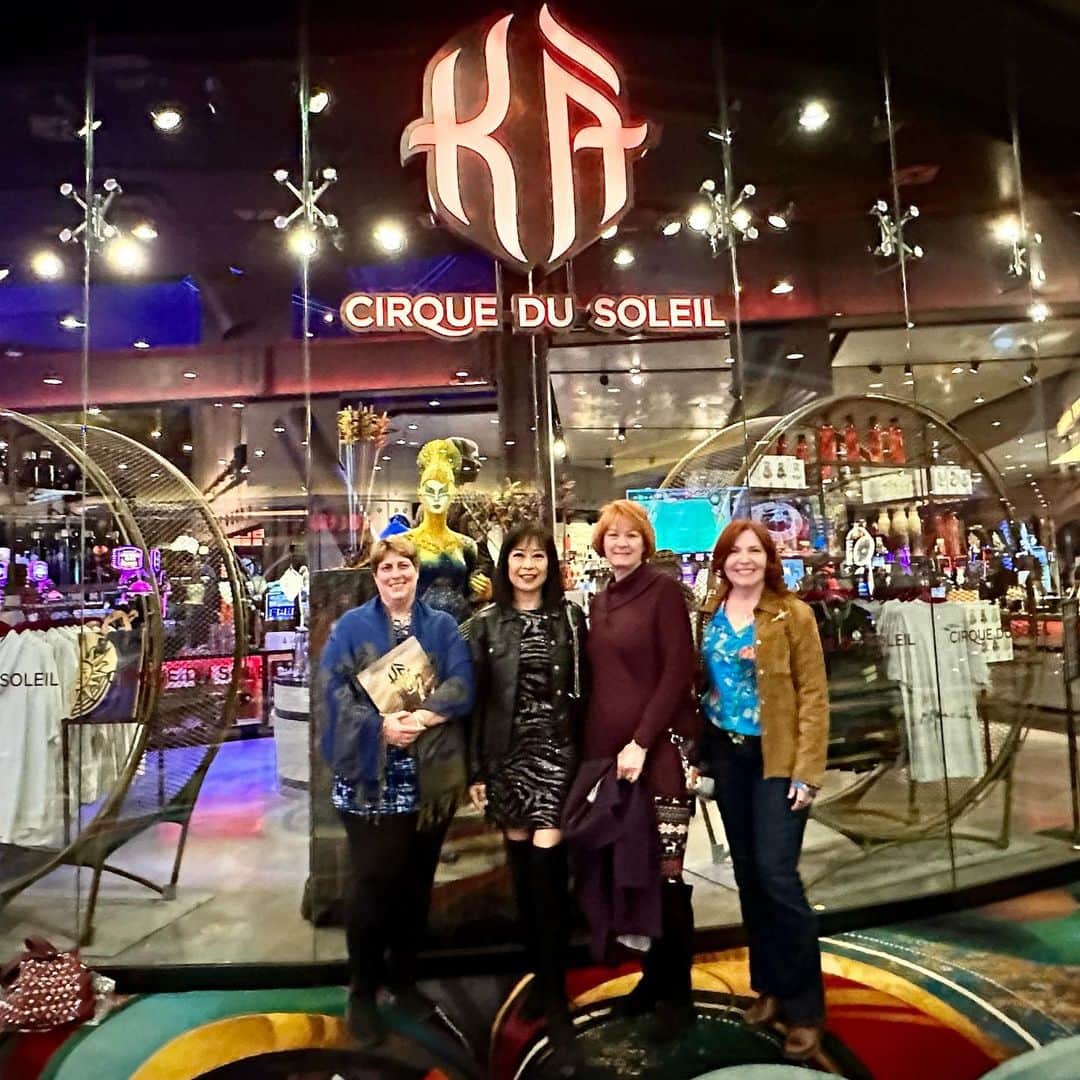 のインスタグラム：「KA is very different from the other cirque du Soleil shows! Absolutely LOVED IT!! 🤩🙌🏼🎉」