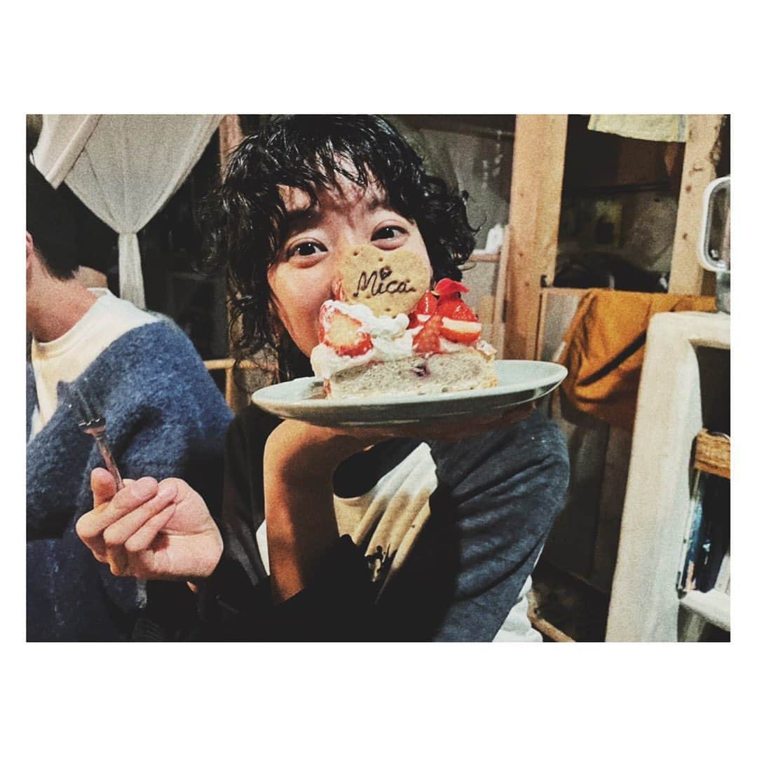 弥香さんのインスタグラム写真 - (弥香Instagram)「ありがちょふ♡ 周りに3月生まれさん多い みんなおめでと◎  #魚座」3月21日 15時07分 - micanjuice