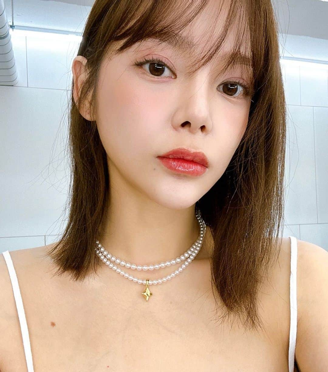 パク・シヨンさんのインスタグラム写真 - (パク・シヨンInstagram)「Pearl Necklace Siyeon Set #MZUU」3月21日 15時30分 - l.h.mom