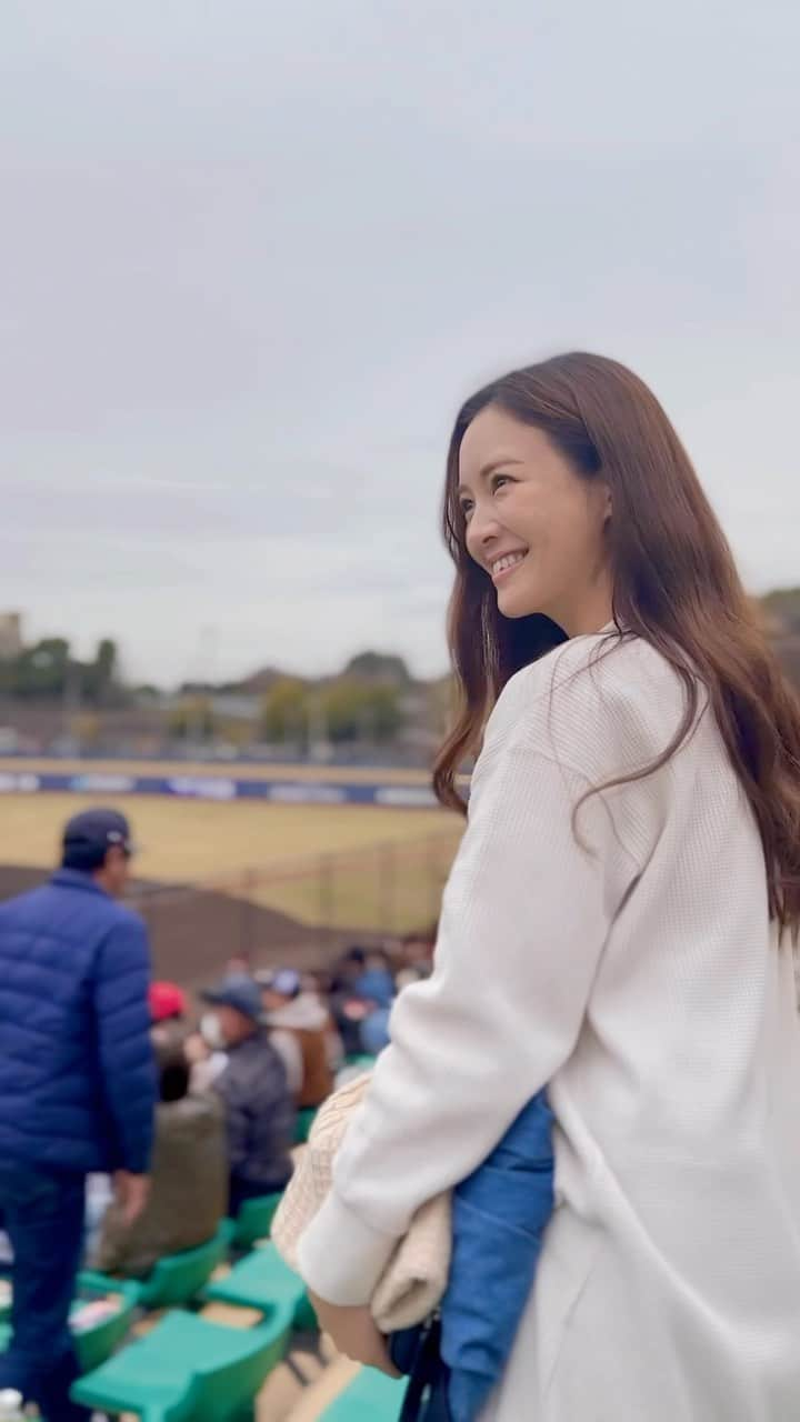 笹丘明里のインスタグラム：「🌸⚾️球春到来⚾️🌸 . 今日は、朝からWBCで大号泣からの 鎌スタにて開幕戦を観戦😊⚾️✨ もう本当に 最高すぎる野球DAY🥹🌸 . 今年１番のスーパー開運日なだけあって、 とっっっても楽しい１日🥰✨ . あぁ、今シーズン たくさん 野球観戦に行けたらいいなあ〜☺️💓 . #プロ野球 #wbc #wbc2023 #baseball #野球 #球春到来 #鎌ヶ谷スタジアム #npb #ファイターズタウン #鎌スタ #鎌ヶ谷 #東北楽天ゴールデンイーグルス #北海道日本ハムファイターズ #楽天イーグルス #日本ハムファイターズ #開幕戦 #ファーム #日ハム #ファイターズ #侍ジャパン #サムライジャパン #野球女子 #野球観戦 #野球観戦デート #野球好き #野球好き女子 #野球好きな人と繋がりたい #野球好きと繋がりたい #笹丘明里 #japan」