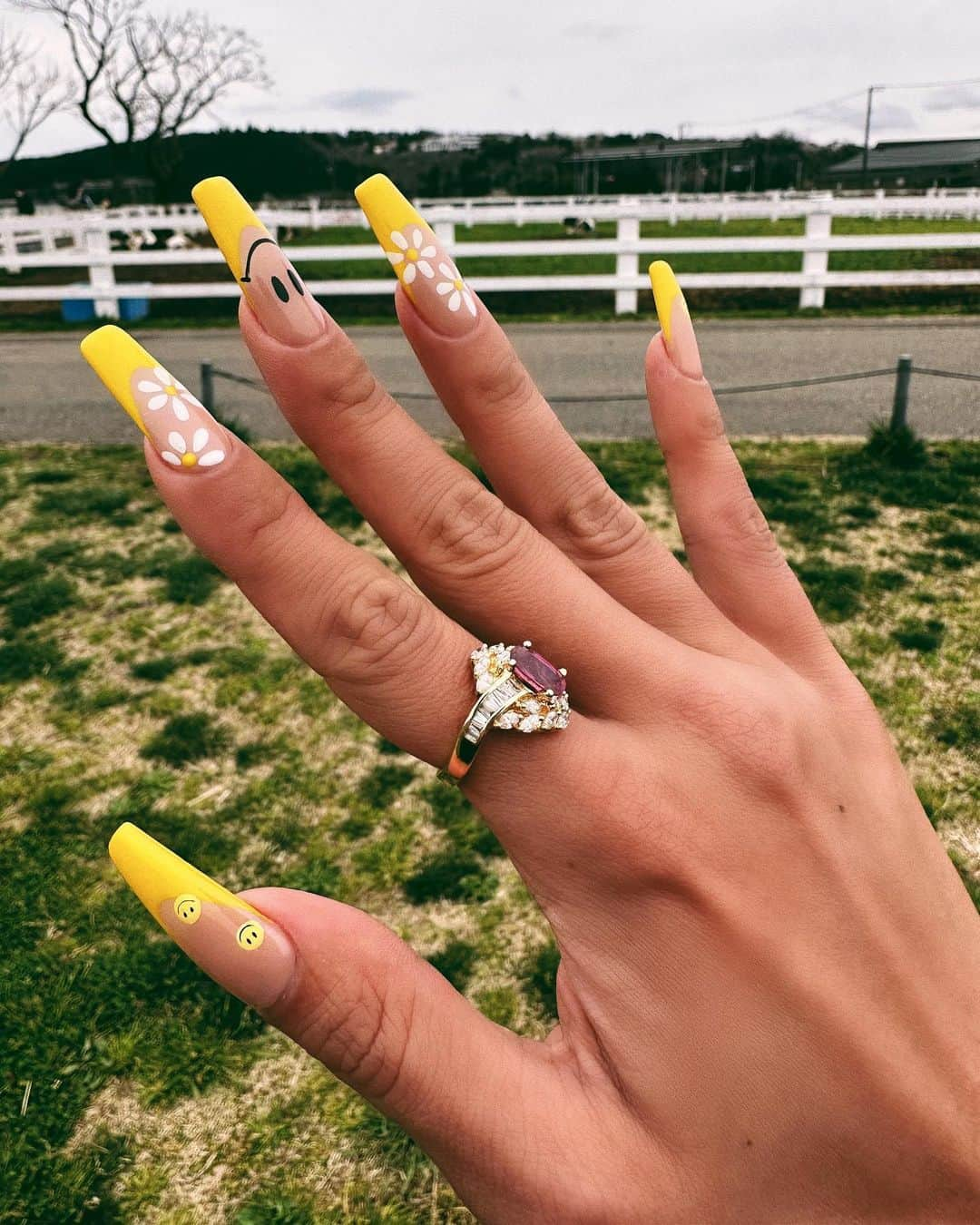 Minamiさんのインスタグラム写真 - (MinamiInstagram)「🌼🙂　#minaminails」3月21日 16時36分 - minami_cream