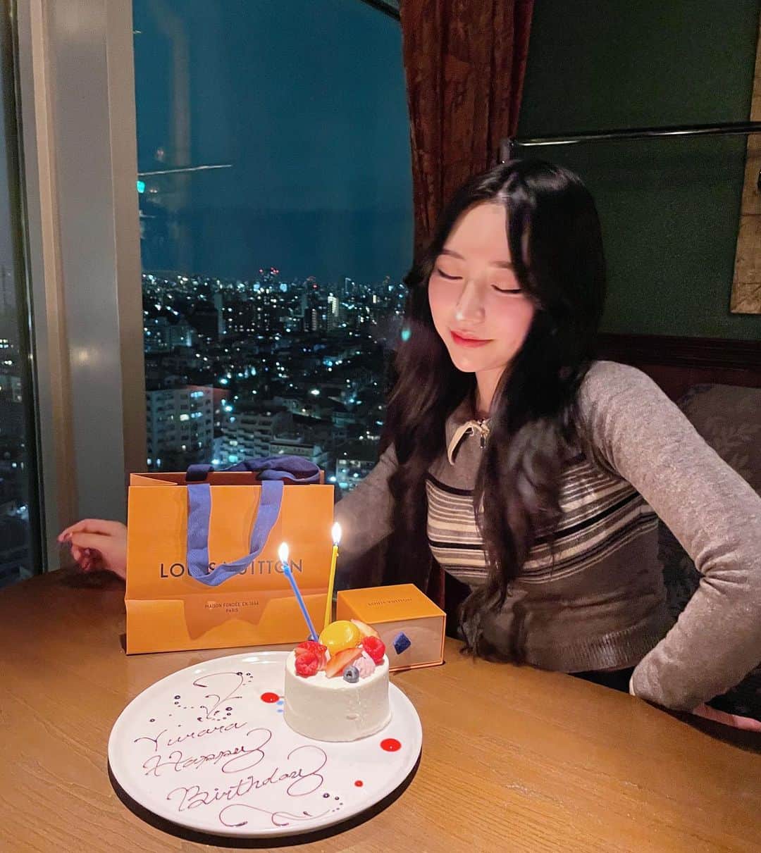 のインスタグラム：「20歳になりました〜🎂⭐️  3.12」