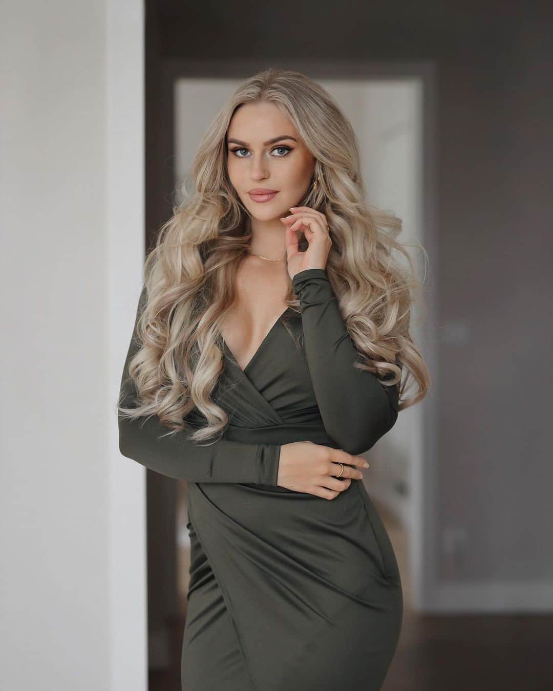 Anna Nyströmのインスタグラム：「1 or 2? 🥰」