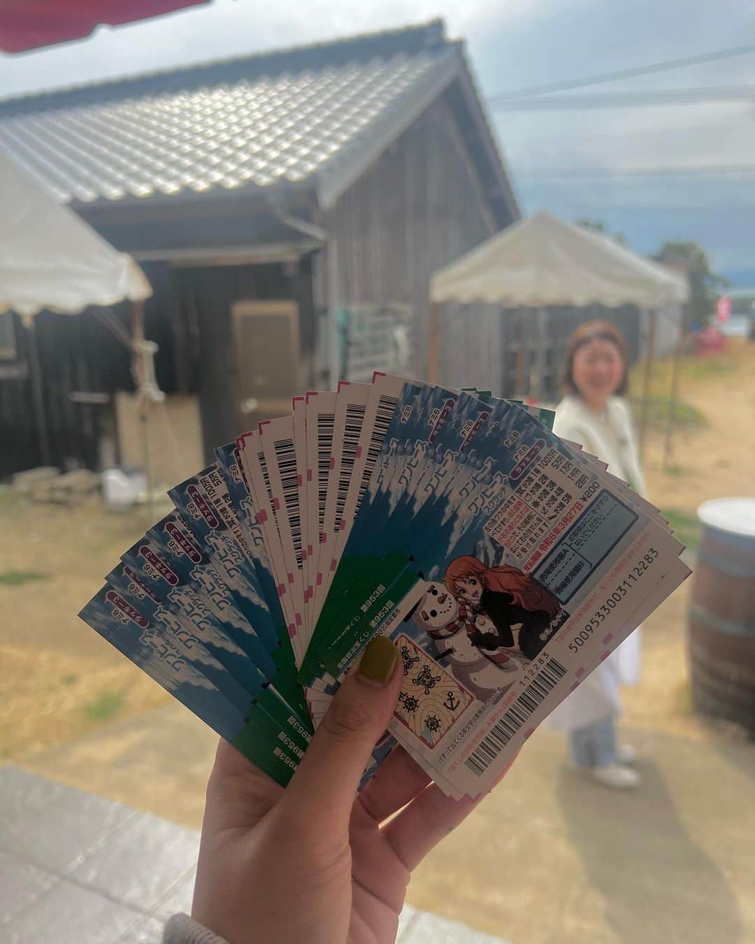 中上真亜子さんのインスタグラム写真 - (中上真亜子Instagram)「🍺 明日の朝9:55からは小雪と2人の特番が放送されるよ🫶 うれしい☺️！ナレーションはハルさん🥃  TikTokで見つけた佐賀の宝当神社や 金の茶室でお抹茶も頂いたよ☕️(その前に港の食堂で1本しかなかったビールも頂いてるねえ  ここだけの話 裏が裏なもんで🤫⚾️ 野球に興味がない方がいらっしゃることを願ってますw😂🫶」3月21日 19時51分 - maako_nakagami