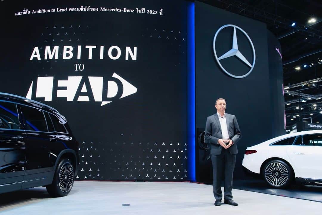 のインスタグラム：「สัมผัสยนตรกรรมจาก Mercedes-Benz และเทคโนโลยีสุดล้ำนำสมัย ครั้งแรกของ The new EQB 250 AMG Line รถยนต์อเนกประสงค์ compact SUV ที่ขับเคลื่อนด้วยพลังงานไฟฟ้า 100% และ Mercedes-AMG G 63 Icon of Unique ที่พร้อมสะกดทุกสายตาตั้งแต่แรกเห็นด้วยสีสุดพิเศษ Green hell magno และการออกแบบรอบคันแบบ  AMG bodystyling พร้อมรถยนต์ Mercedes-Benz อีกมากมายหลายรุ่นในงาน Bangkok International Motor Show 2023 บูธ #A19 ณ อิมแพ็ค ชาเลนเจอร์ฮอลล์ 1 เมืองทองธานี วันที่ 22 มีนาคม - 2 เมษายน 2566  *อุปกรณ์บางส่วนในภาพอาจแตกต่างจากที่จำหน่ายจริง โปรดตรวจสอบรายการอุปกรณ์ของรถยนต์แต่ละรุ่นที่ผู้จำหน่ายฯ อย่างเป็นทางการทั่วประเทศ   #AmbitionToLead #Motorshow2023 #MercedesBenz #MercedesBenzThailand」