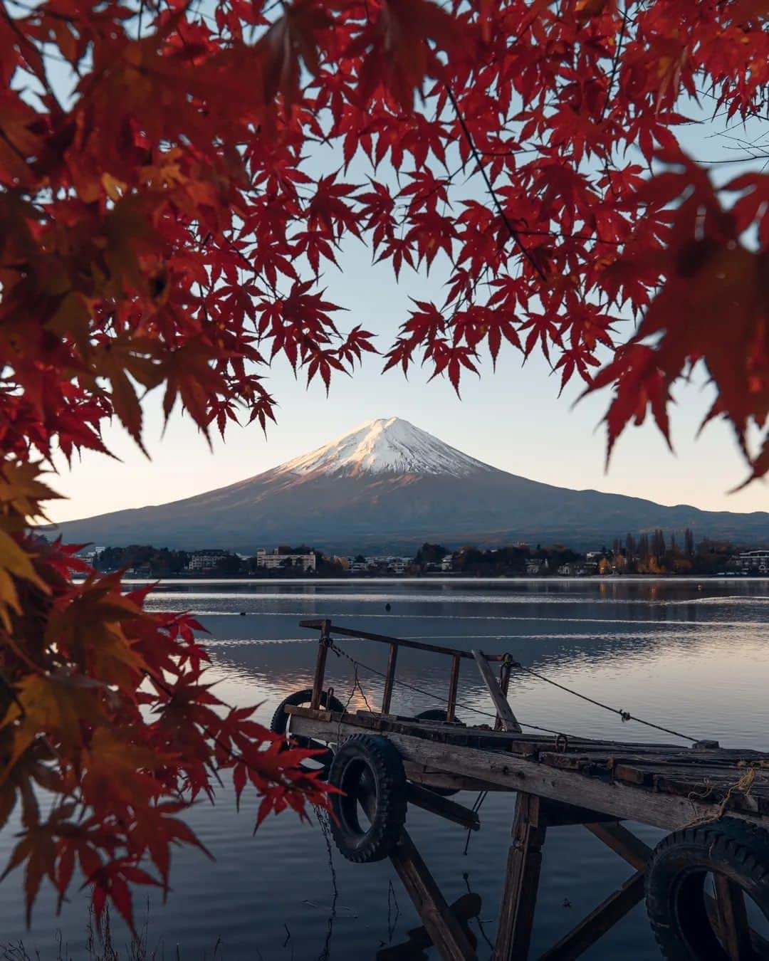 deepskyさんのインスタグラム写真 - (deepskyInstagram)「Team Japan 🇯🇵 . . Four seasons of Japan are quite beautiful. Sakura is blooming soon！Also, I'm really hoping the WBC finals is gonna be great game ！I'm japanese but I've lived in the states for a while. I go for both haha  . 日本の四季は素晴らしいです。桜も開花間近みたいですね！明日のWBCの決勝でも日本チームが花開くことを願っております。アメリカは自分も住んでましたので、いいゲームを望んでます！ . . #japan #travel #mtfuji #beautifuldestinations #Photography #日本 #四季 #富士山」3月21日 20時10分 - _deepsky