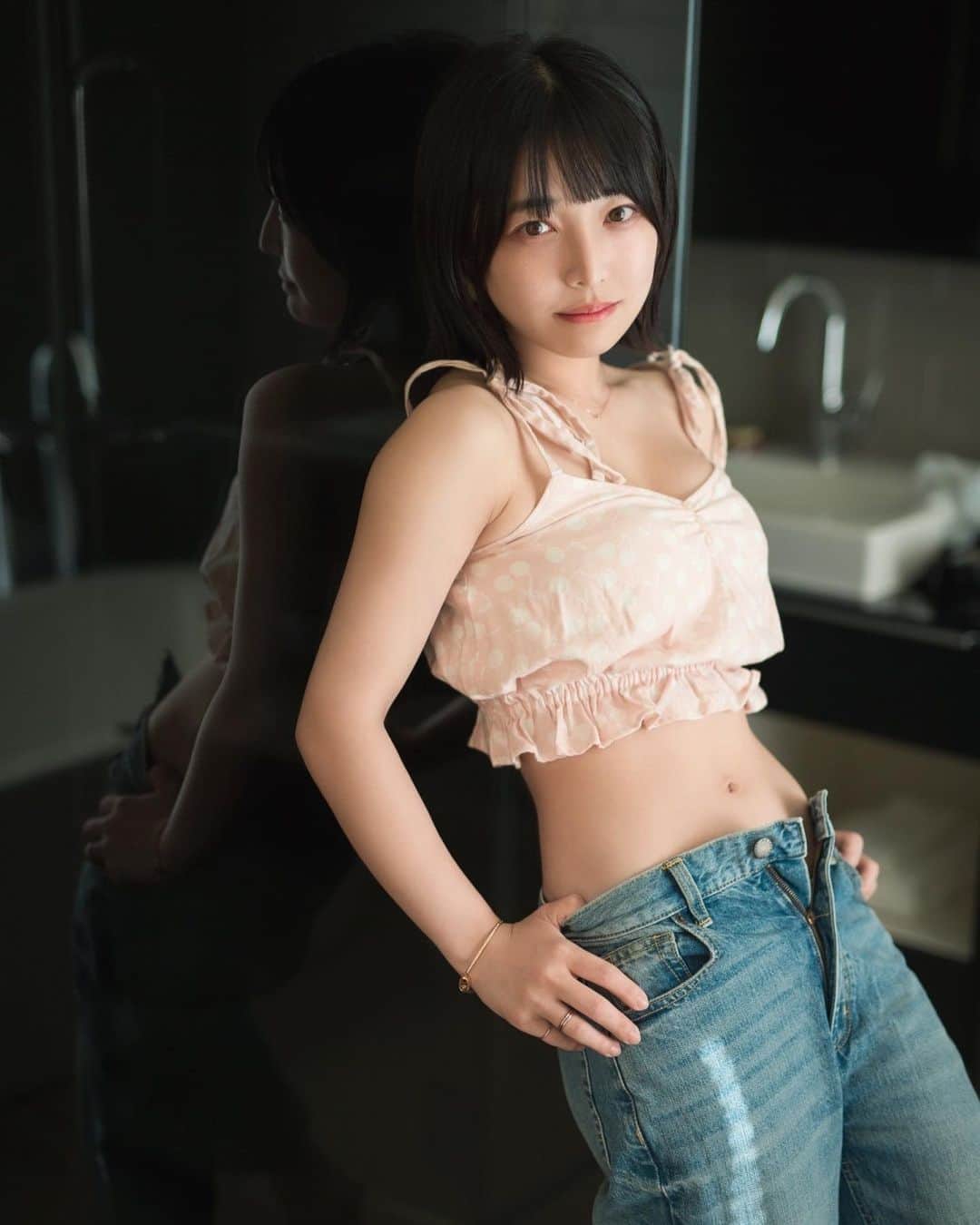 のインスタグラム：「moment  #japanesegirl #japan_portrait #tokyocameraclub #東京カメラ部 #人像攝影 #人像 #人像摄影 #彼女感 #黒髪ボブ #黒髪女子 #ショートヘア女子 #ボブ #サロモ #あの日の心を映して #mv #役者 #ファインダー越しの私の世界 #japanesemodel #彼女感 #あざとい系女子 #good_portraits_world #映像クリエイター #映像クリエイターと繋がりたい #as_archive #world_photography_page #ポトレの世界 #ポトレ女子 #kawaii #kawaiigirl #透明感女子」