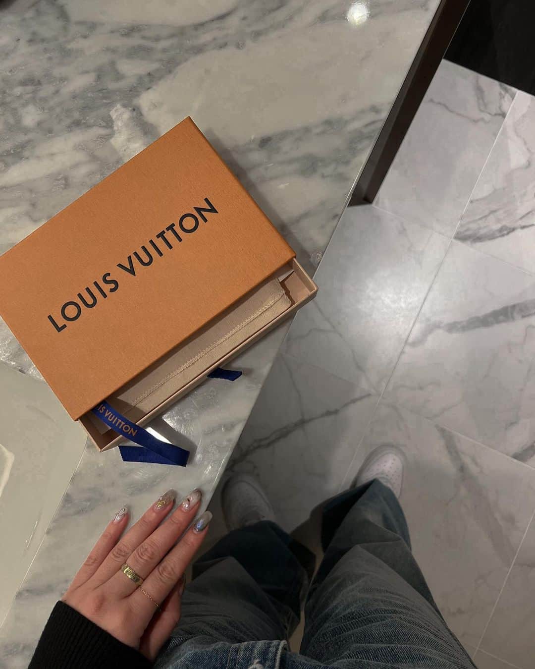 Fabiolla Takinamiのインスタグラム：「🤍🤍#louisvuitton」
