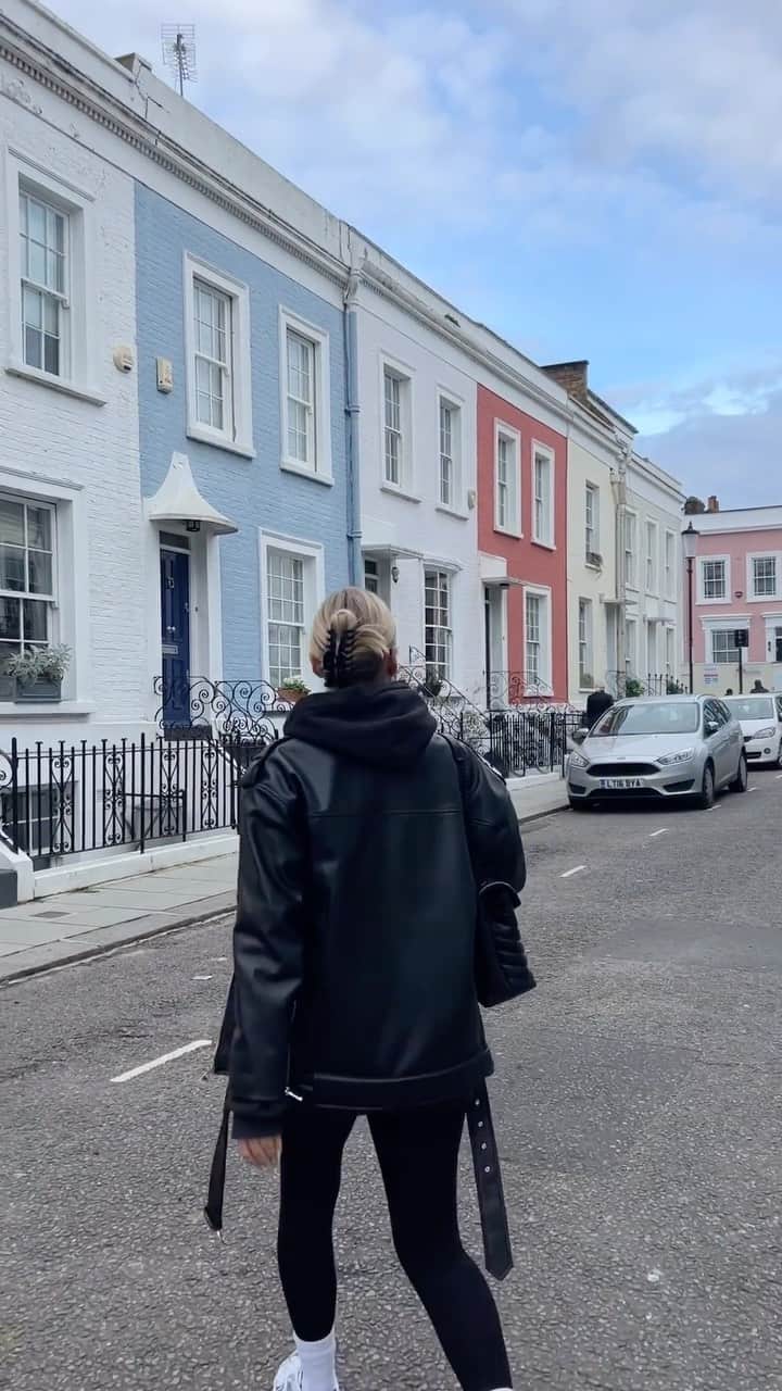 Dagi Beeのインスタグラム：「notting hill 🇬🇧」