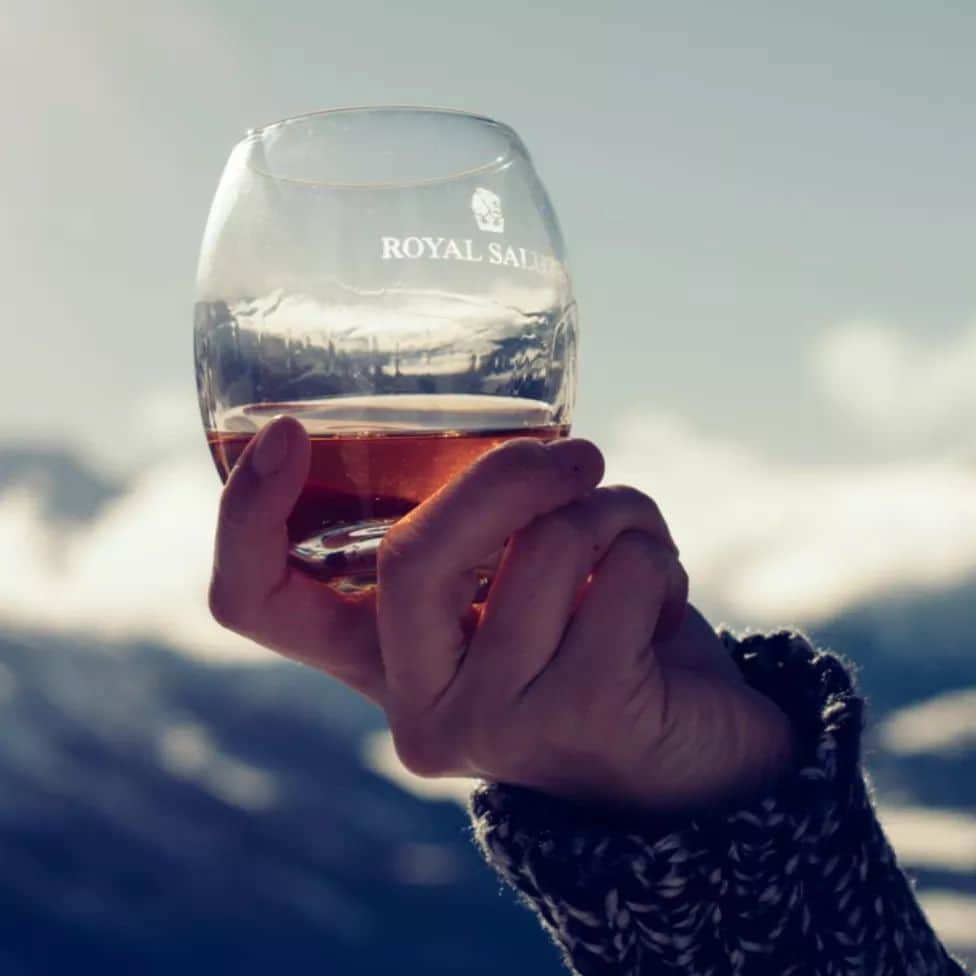 Royal Saluteのインスタグラム：「As we welcome in start of the Spring, raise a dram to the last days of winter with a Royal Salute whisky. A timeless taste no matter the season.」