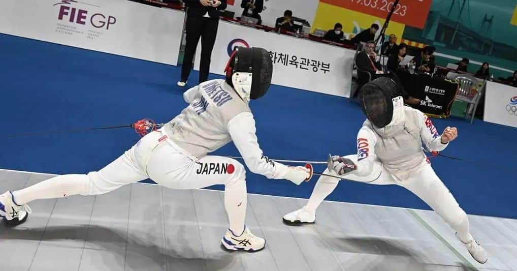 梅津春香のインスタグラム：「【韓国グランプリ大会 🇰🇷】  81位 / 128  刻み刻みで良くはなってきていますが、勝利に繋げるためには、自分の弱さとしっかり向き合わなければいけないと感じた大会でした。  まずは出来ることから1つずつ、丁寧にやっていきます💪  Ⓒ日本フェンシング協会/Augusto Bizzi/FIE  #フェンシング #グランプリ #韓国 #釜山 #安全自動車 #anzen #梅津春香 #fencing #foil #grandprix  #busan」