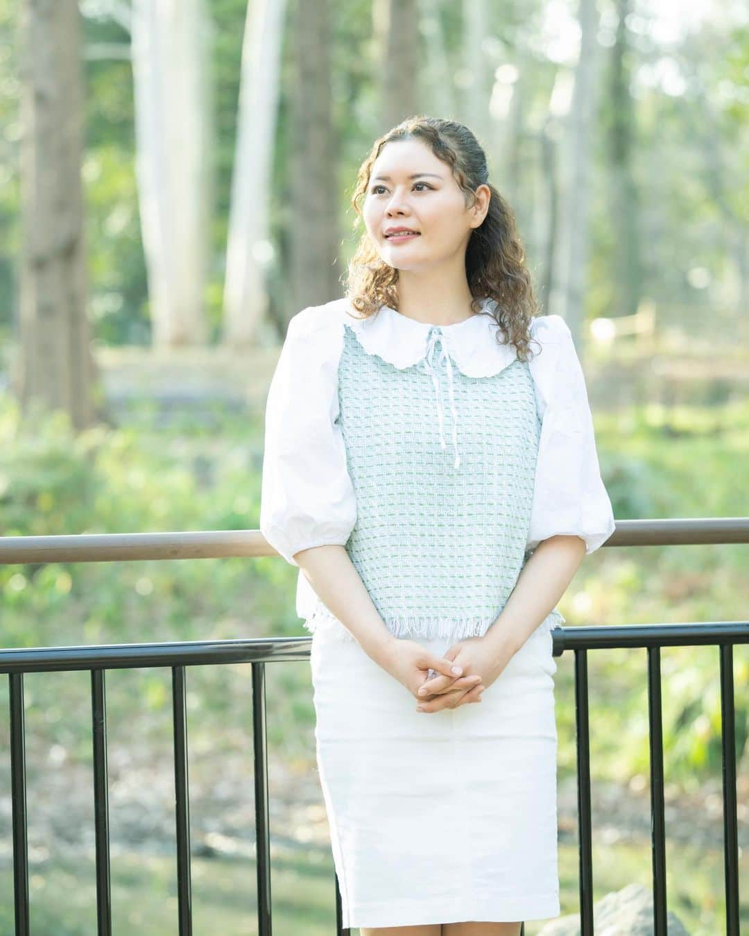 川面千晶のインスタグラム：「宣材こちらでラストです ・ たくさん見ていただき、ありがとうございました😊 ・ 写真は夫と平岩さんがチョイスしてくれました🥺 ・ 平岩さん（@hiraiwatoruphoto ） 長い時間ありがとうございました😭 ・ p.s.明日は。。お知らせが。。ありますッッッッ ・ #川面千晶」