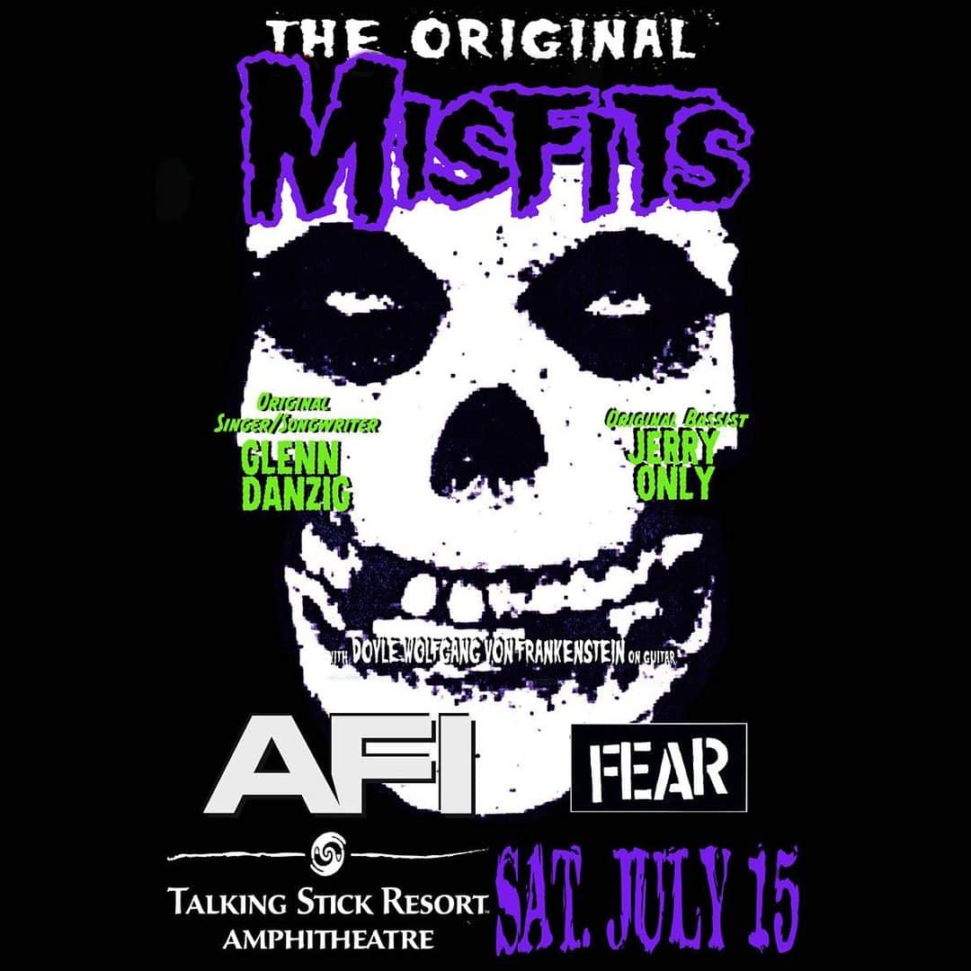 AFIさんのインスタグラム写真 - (AFIInstagram)「We will be joining the @officialMisfits on July 15 in Phoenix at the @talkingstickamp. Tickets on sale Friday at 10AM local.」3月21日 23時23分 - afireinside