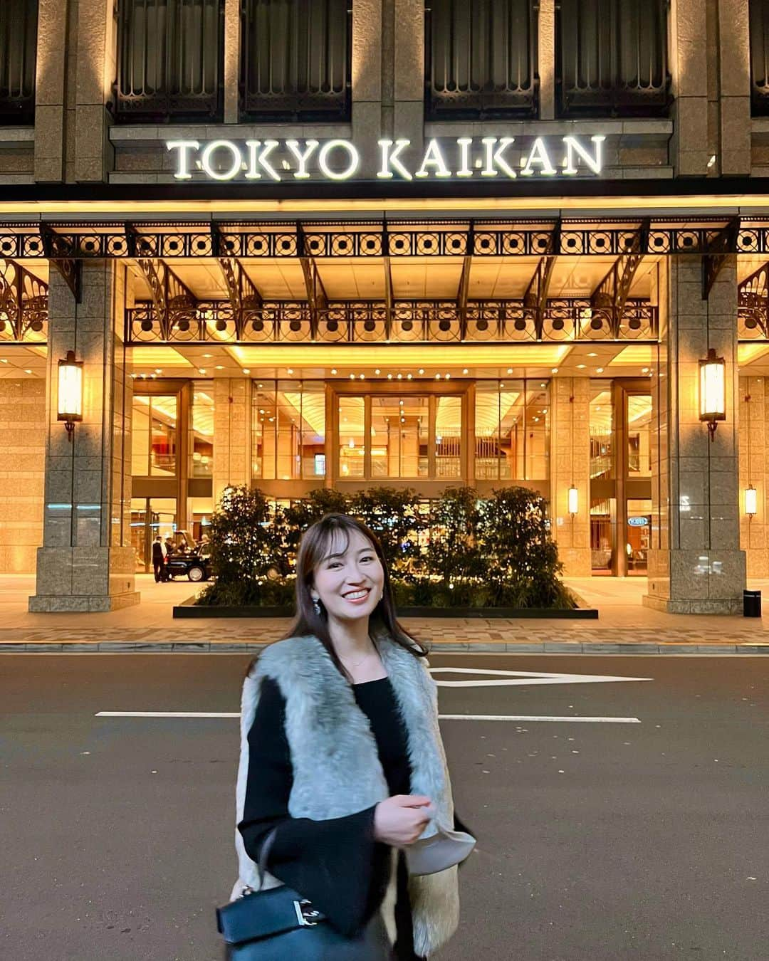 下田奈奈さんのインスタグラム写真 - (下田奈奈Instagram)「【3.21は結婚式記念日🕊】  結婚式から今日でまる1年🤭 東京會舘のRESTAURANT PRUNIERへ🍴  付き合い始めてから約3年 入籍してから約2年 結婚式から1年が経ちました🗓  長い人生の中ではまだまだ日は浅い二人ですが 毎日穏やかで笑いが絶えない日々に感謝です 毎日幸せをいっぱいありがとう〜🫶🏻  今日のお祝いディナーも楽しくて楽しくて 思い出に写真もいっぱい撮りました✌🏻  いつもありがとう これからもよろしくね💐  #相変わらずお酒で顔が赤い夫🤵🏻 笑  #結婚式記念日 #結婚式記念日ディナー #東京會舘 #東京會舘卒花 #東京會舘プルニエ #レストランプルニエ #restaurantprunier」3月21日 23時25分 - shimodanana