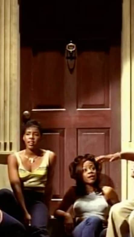 のインスタグラム：「“No, No, No Pt 2” was Destiny’s Child’s first song to chart on Billboard in 1998, peaking at #3. Years later, it’s still on repeat 🎧」