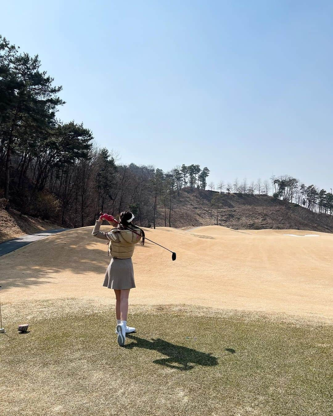 ホン・ウンジのインスタグラム：「골린이의하루⛳️」