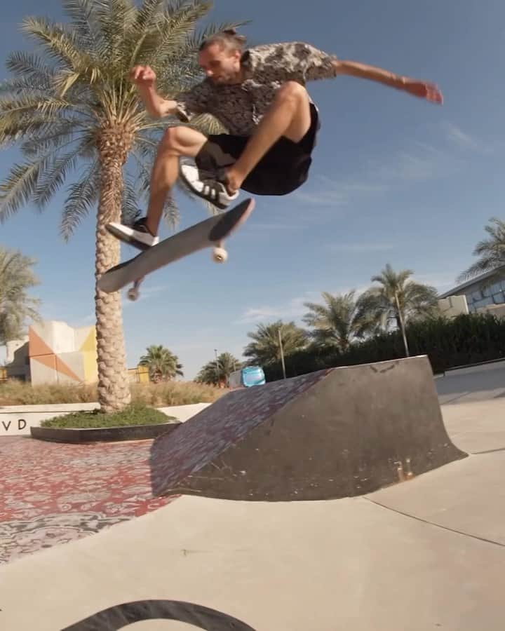 adidas Skateboardingのインスタグラム：「Communities connect /// Heitor, Gustav, Hermann & Maité in Dubai’s Design District with @adidasdubai.  🎥 @torstenfrank  #adidasSkateboarding」