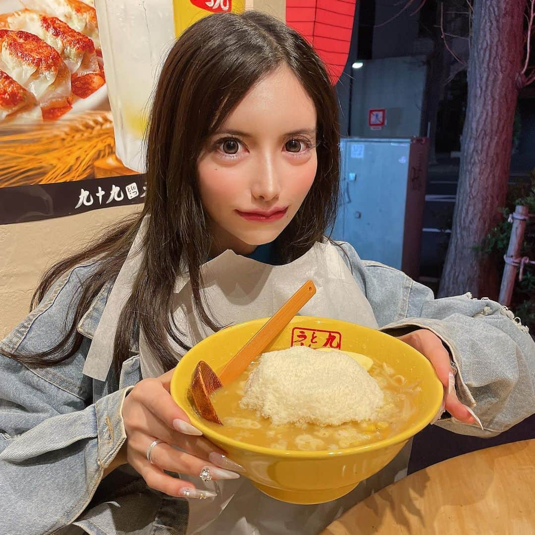 上條唯のインスタグラム：「1日2回ラーメン女 . #美脚 #美脚女子 #痩せたい #細くなりたい #competitor #ラーメン好きな人と繋がりたい #ラーメン女子 #九十九ラーメン #九十九ラーメン恵比寿本店 #恵比寿ラーメン #girl #model #被写体モデル #韓国好きな人と繋がりたい #fashion #ダイエット #selfie #オルチャン #オルチャンファッション #オルチャンコーデ #ファッション #ファッションコーデ #えちえちのえち #コーデ #コーディネート #followｍe #フォローミー」