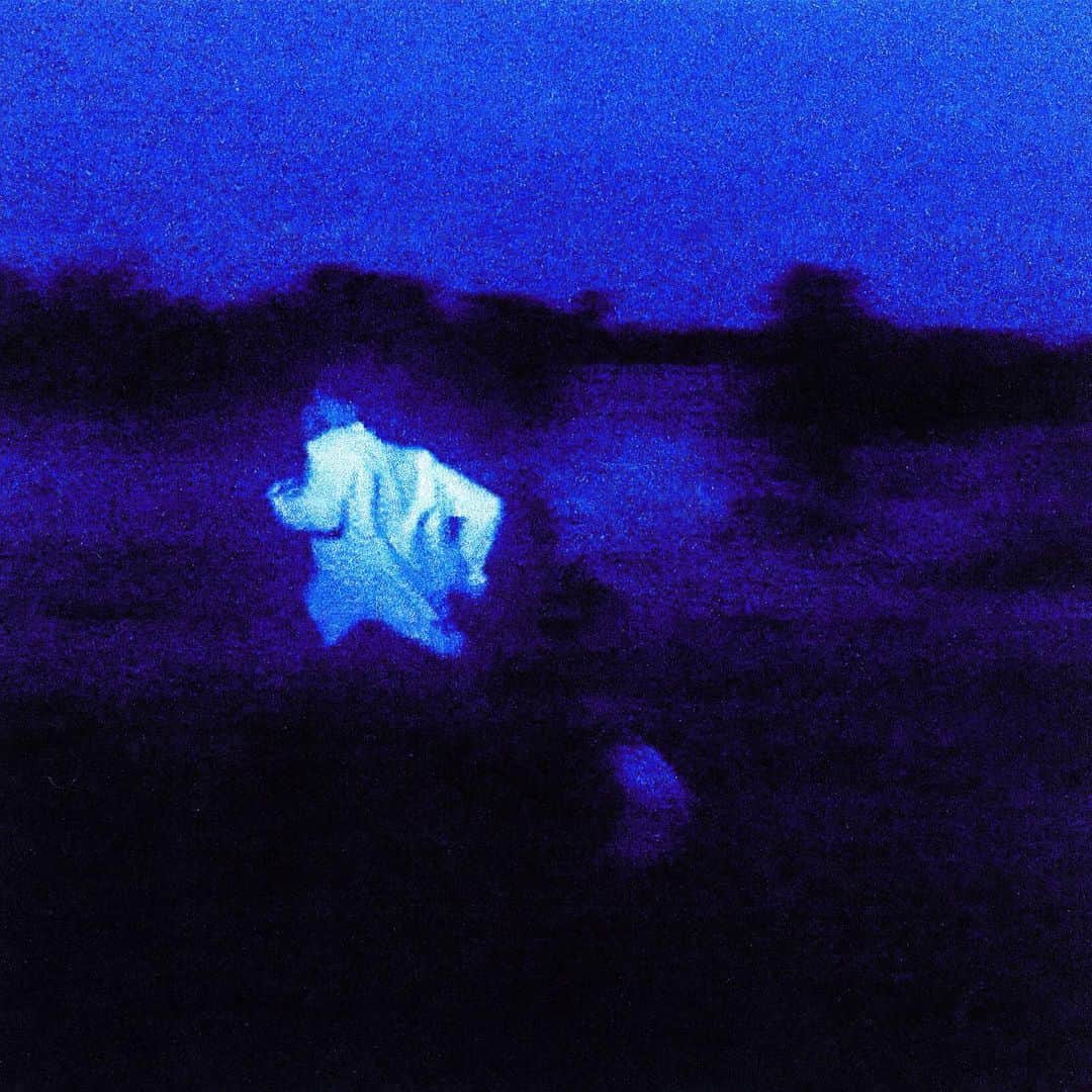 ダニエル・シーザーのインスタグラム：「I’m sensing a theme throughout my album covers… Never Enough coming April 7. Couldn’t wait to show you guys so here it is.」