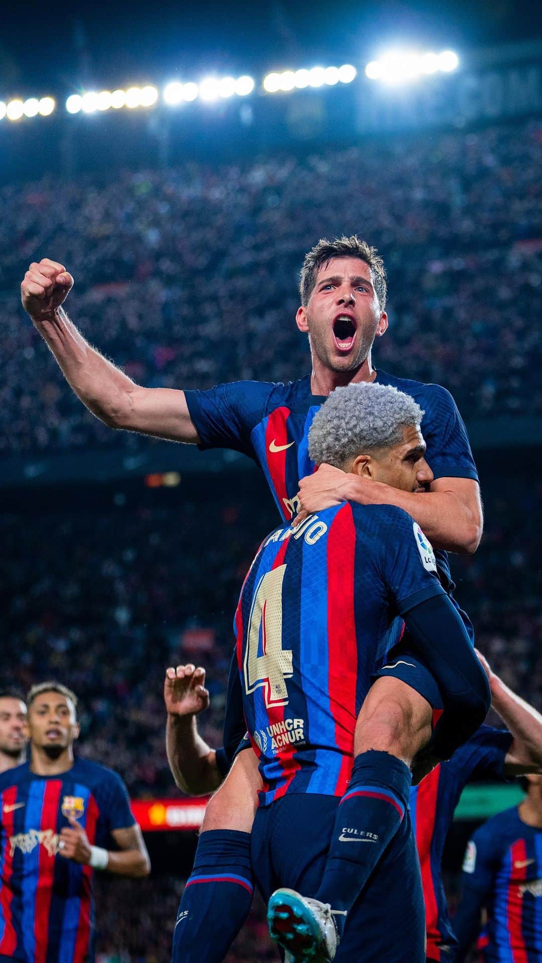 セルジ・ロベルトのインスタグラム：「No existeix una sensació millor 🥰 #LaLigaHighlights #ElClásico」