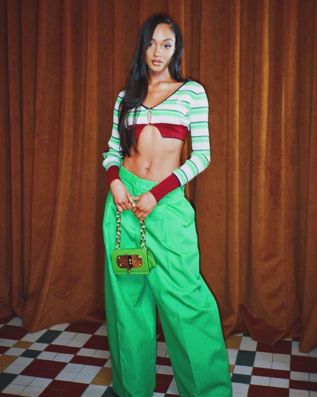 ジョーダン・ダンのインスタグラム：「about last night @tommyhilfiger 💚 #TommyHilfiger #TommyXShawn #ClassicsReborn」