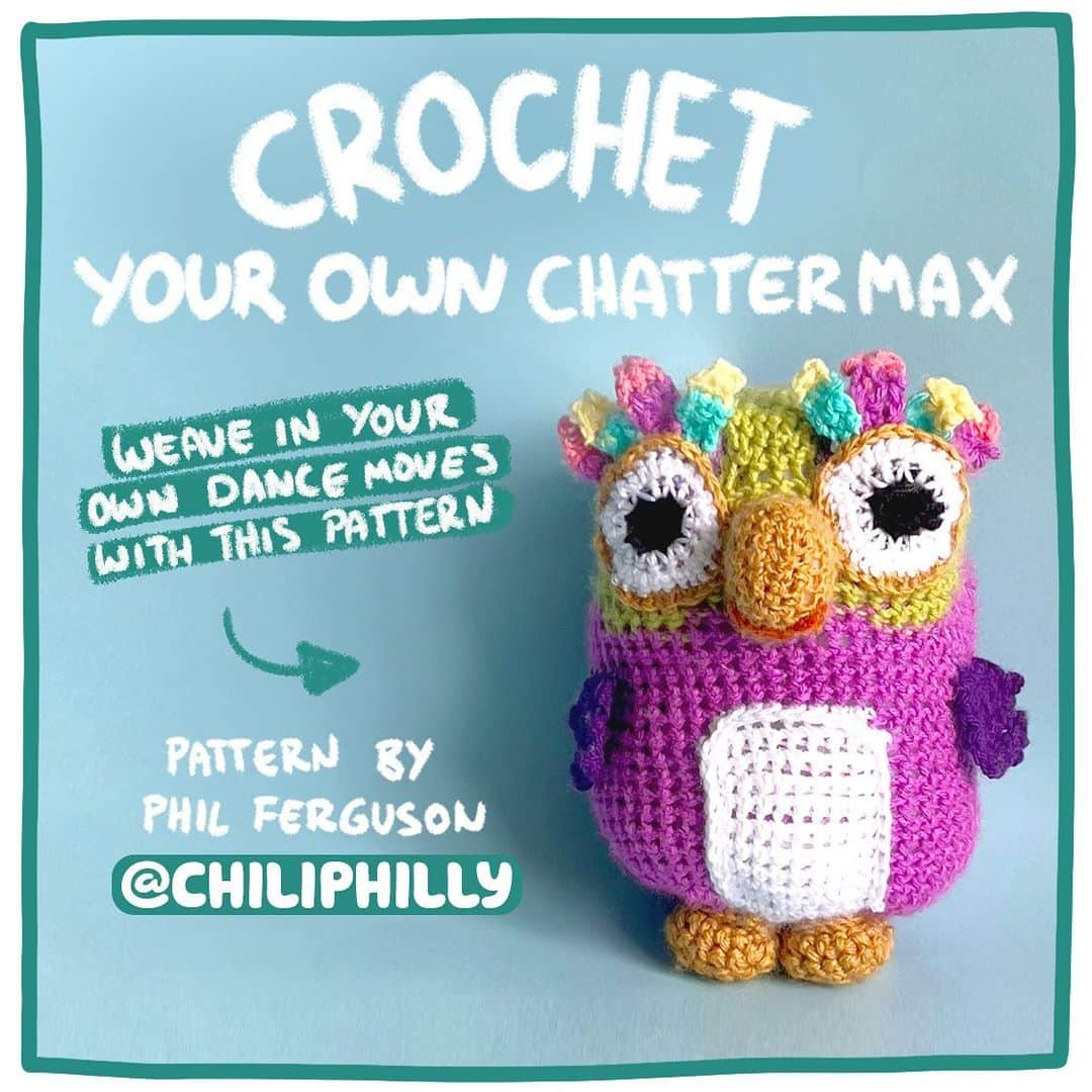 Phil Fergusonのインスタグラム：「Activate Dance Mode with your very own crochet chattermax! 💜  Pattern created by Phil Ferguson ( @chiliphilly )   Download the instructions and get creative at Bluey.tv  #Bluey」