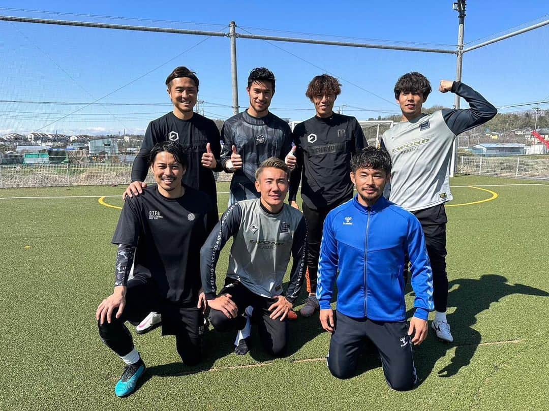 那須大亮さんのインスタグラム写真 - (那須大亮Instagram)「仲間達とのサッカーは最高だ⚽️  #佐藤勇人 #成岡翔  #リゼムしげ  #リゼムたか  #リゼムしょうへい  #ドルジ勇太」3月22日 7時40分 - nasudaisuke_official