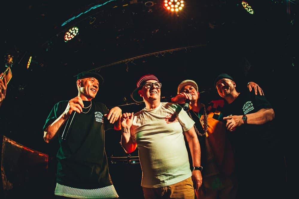 MIGHTY CROWNさんのインスタグラム写真 - (MIGHTY CROWNInstagram)「What a nite!  The big league session was 🔥🔥🔥such a joyful moment words alone can’t express !  @davidramjamrodigan #mightycrown final Japan tour! What a bang!!!!  What a vibe!!!! 言葉では表せられない 現場のバイブスは最高でした 横浜、大阪　共にブチ上がる サウンドマン　セッションでした！　みなさんありがと〜 ございやした〜　  📸by @junya_thirdeye」3月22日 7時48分 - mightycrown