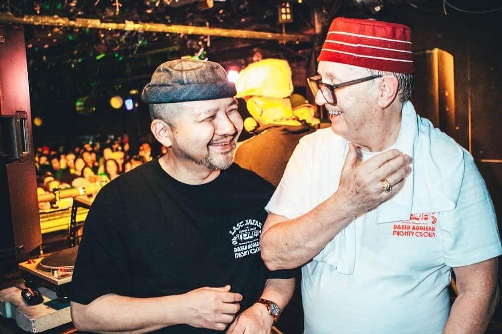 MIGHTY CROWNさんのインスタグラム写真 - (MIGHTY CROWNInstagram)「What a nite!  The big league session was 🔥🔥🔥such a joyful moment words alone can’t express !  @davidramjamrodigan #mightycrown final Japan tour! What a bang!!!!  What a vibe!!!! 言葉では表せられない 現場のバイブスは最高でした 横浜、大阪　共にブチ上がる サウンドマン　セッションでした！　みなさんありがと〜 ございやした〜　  📸by @junya_thirdeye」3月22日 7時48分 - mightycrown