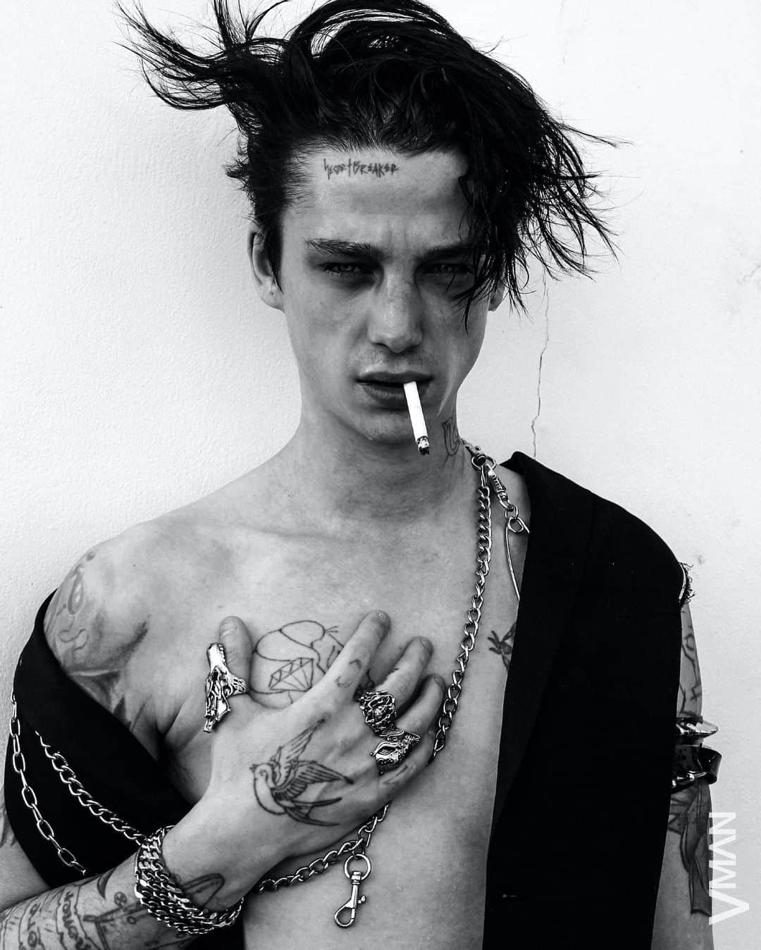 ニコラ・フォルミケッティのインスタグラム：「ASH BY DAMON BAKER / VMAN 2021」