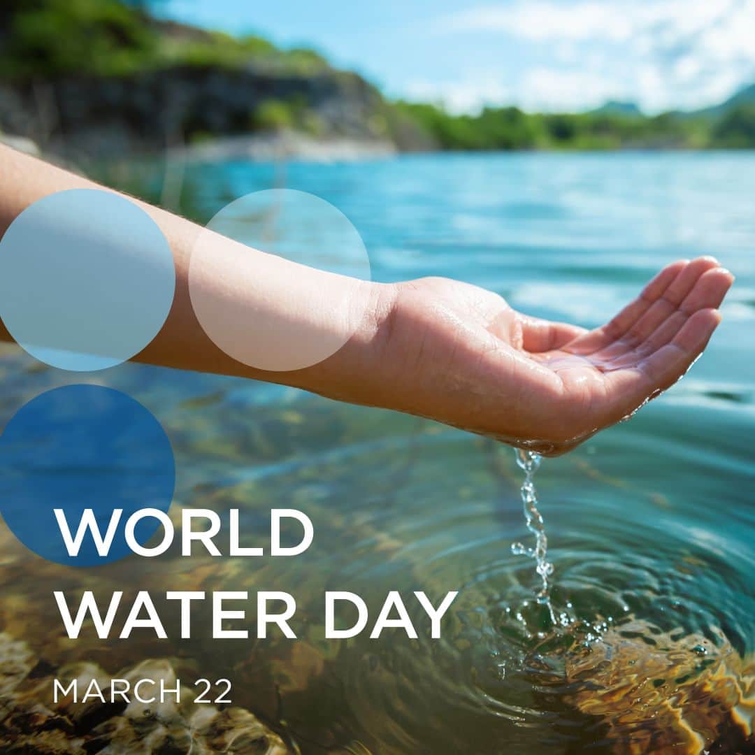 BRITA Japanさんのインスタグラム写真 - (BRITA JapanInstagram)「💧3月22日は、国連「世界水の日」(World Water Day)です。 「世界水の日」は、水がとても大切であること、きれいで安全な水を使えるようにすることの重要性について世界中の人々と一緒に考えるための日とされています。  ごみを減らし、サスティナブルな生活をすることは、水を大切にすることにつながります。  安全な水が日常である私たちが出来ること、それは、水の重要性をみんなでシェアし、世界中に安全な水が供給されるための「行動」をしてみること。 ブリタの浄水器で「行動」の一歩を踏み出してみませんか？  #worldwaterday #世界水の日 #ブリタ #brita #浄水器 #ペットボトルよりブリタ #ブリタのある生活 #sdgs #環境問題 #エコ #サスティナブル #サステイナブル #サステナブル」3月22日 11時00分 - brita.japan