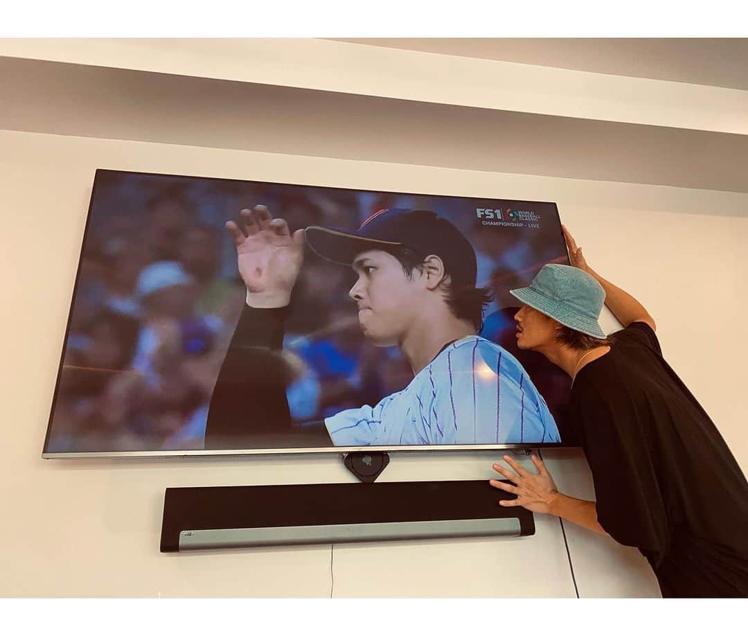 赤西仁のインスタグラム：「大谷くーん！！ @shoheiohtani  みんなかっけぇ #WIN #侍japan  #やっぱりスポーツ選手はかっこいい」