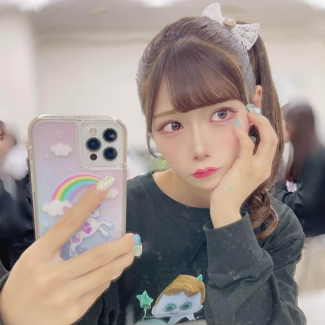 菖蒲まりんさんのインスタグラム写真 - (菖蒲まりんInstagram)「✧︎ ⁡ 久しぶりのサイドポニーちゃん(՞. ̫ .՞)♡ ⁡ ⁡ ✧︎ ⁡  #サイドポニー #iPhoneケース #メゾピアノ #MILKBOY #ごま毛かわいい」3月22日 21時47分 - marin_nonfic