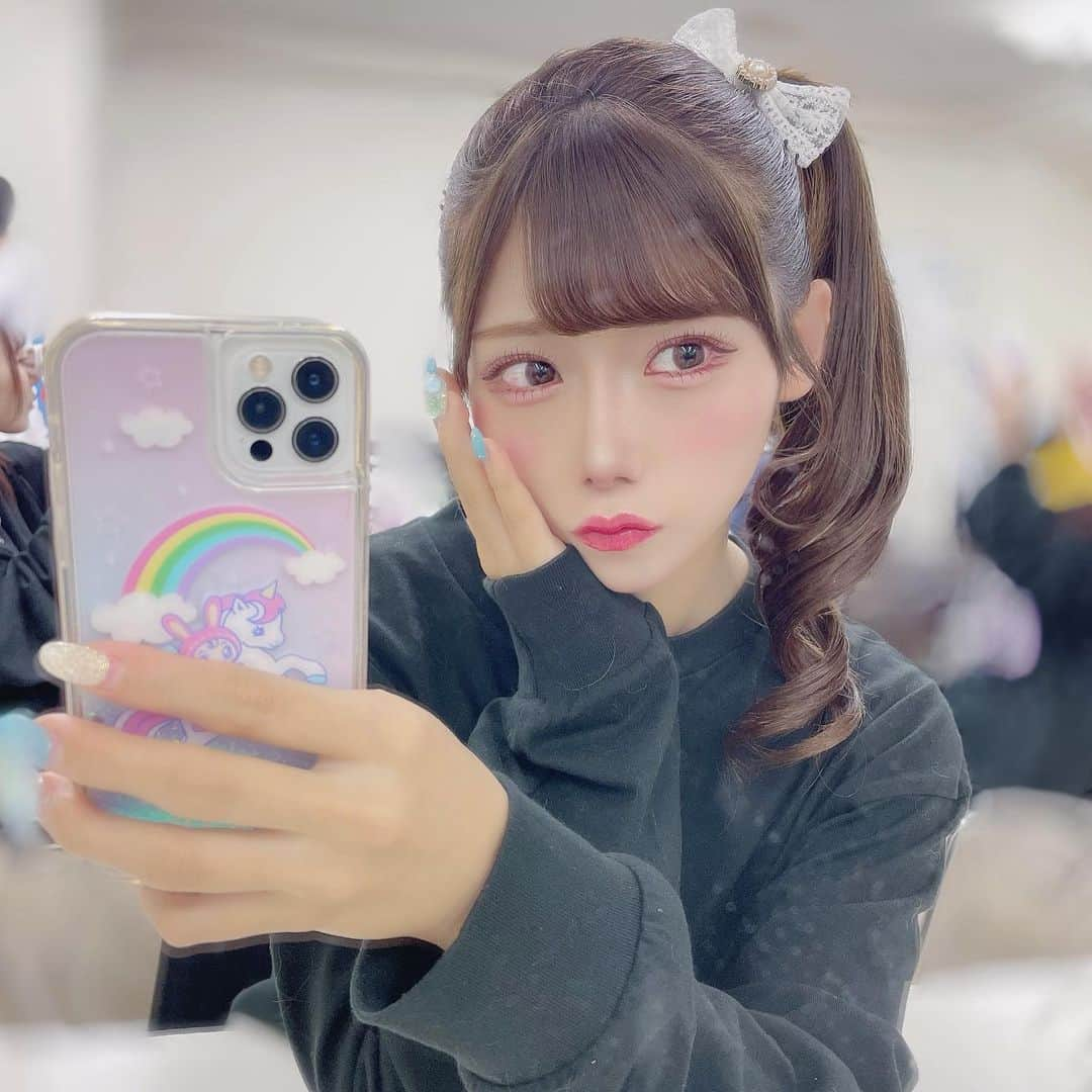 菖蒲まりんさんのインスタグラム写真 - (菖蒲まりんInstagram)「✧︎ ⁡ 久しぶりのサイドポニーちゃん(՞. ̫ .՞)♡ ⁡ ⁡ ✧︎ ⁡  #サイドポニー #iPhoneケース #メゾピアノ #MILKBOY #ごま毛かわいい」3月22日 21時47分 - marin_nonfic