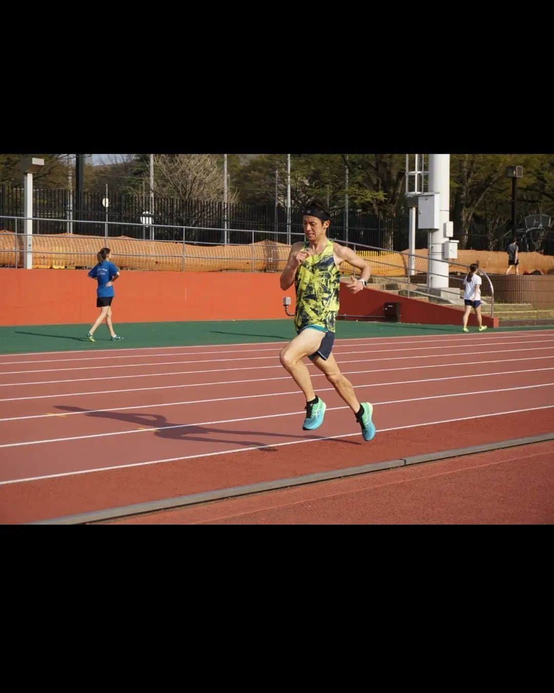 宇野けんたろうさんのインスタグラム写真 - (宇野けんたろうInstagram)「朝練習.Run7km+100m×3本！！  午後練習.10000m+1000m+100m！！  しっかり走ってきた。  土曜日は  静岡県「沼津寛平ナイトマラソン」  ゲストランナーでごぜぇ～ます。  #イトイエックス  #Buff #JINGER  #eldoreso  #ASICS #マラソン #ランニング  #ランニング好きな人と繋がりたい」3月22日 22時05分 - unokentarorun