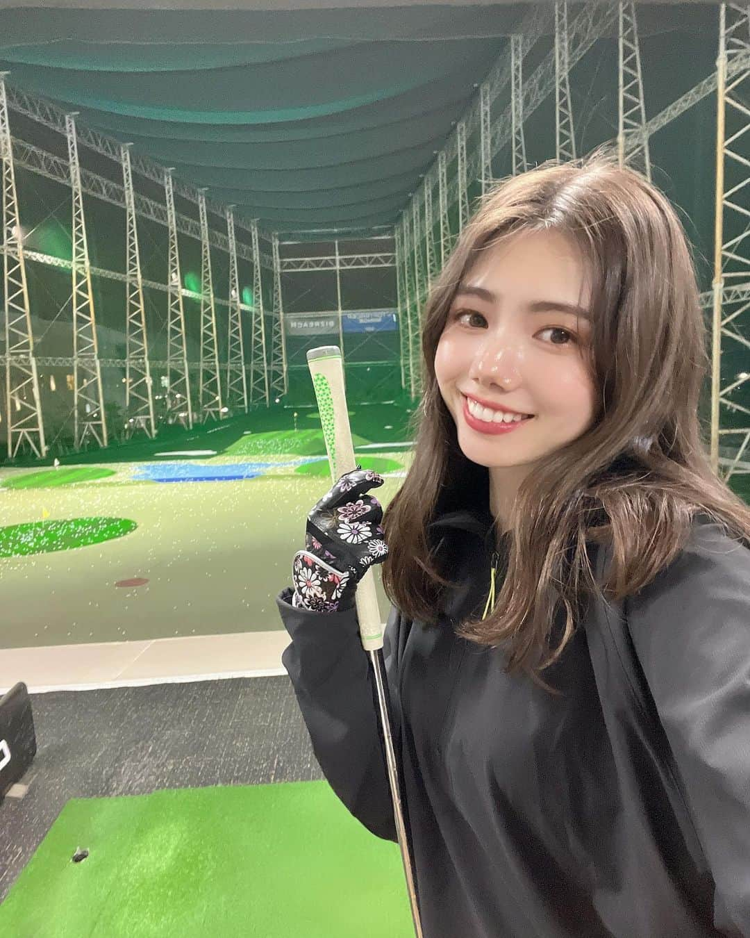 波田妃奈さんのインスタグラム写真 - (波田妃奈Instagram)「WBCやっと見れた👀  "最後まで諦めない力"のすごさ 大切さを改めて強く感じた🥲 本当にすごい！！！  良い運気に乗っかって 私もK-1ラウンドガールの オーディションがんばるぞ✊🏻❤️‍🔥  そしてやーーっとゴルフ始めました⛳️  #ボディメイク #フィットネス #トレーニング #ひなトレ🐥 #モデル #エニタイム女子 #波田妃奈 #workout #bodymake #fitness #gym #healthy #japangirl #model  #ゴルフ #ゴルフ女子 #打ちっぱなしデビュー #wbc」3月22日 22時27分 - hina__fitness